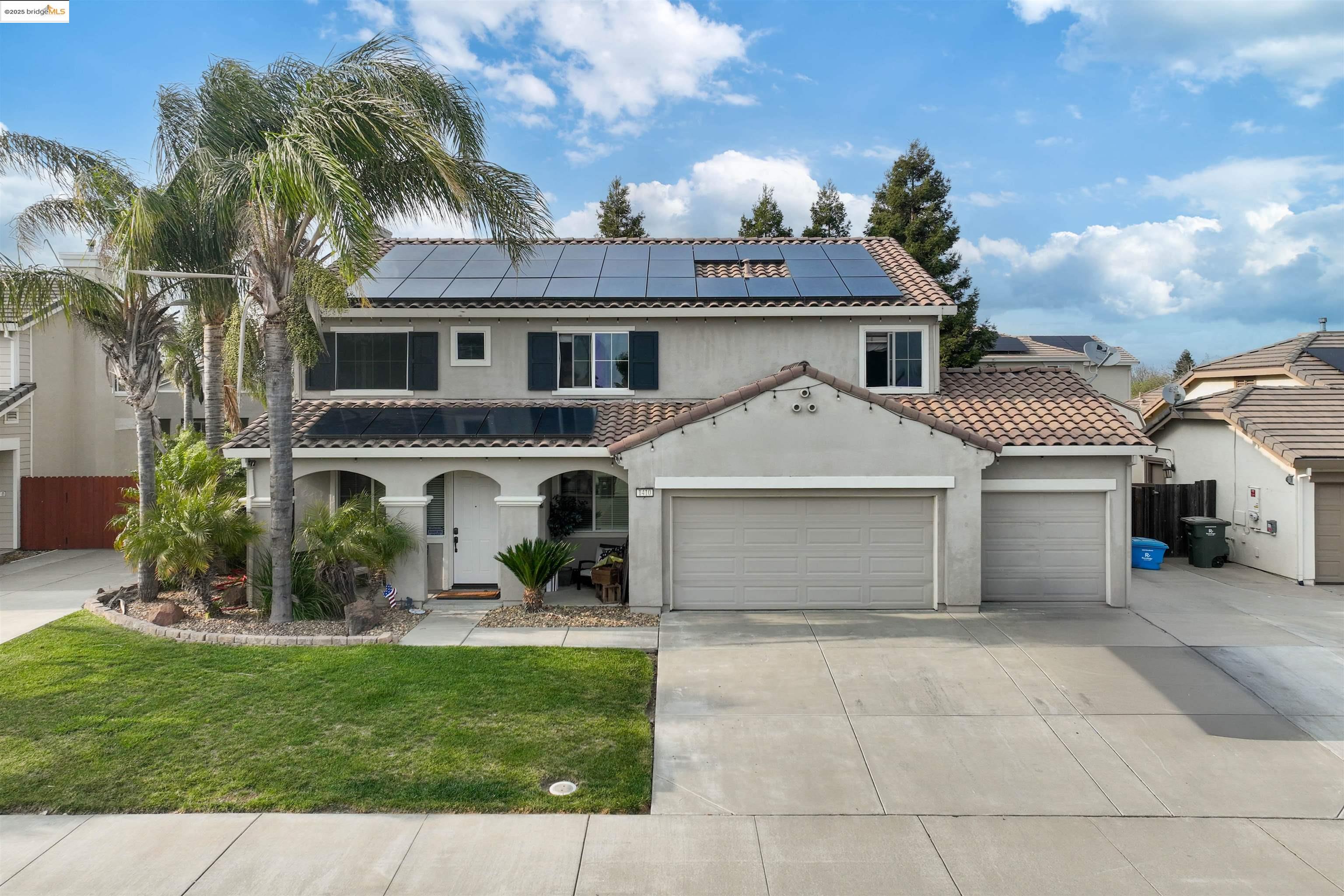 Detail Gallery Image 2 of 47 For 1410 Valley Glen Dr, Dixon,  CA 95620 - 4 Beds | 2/1 Baths