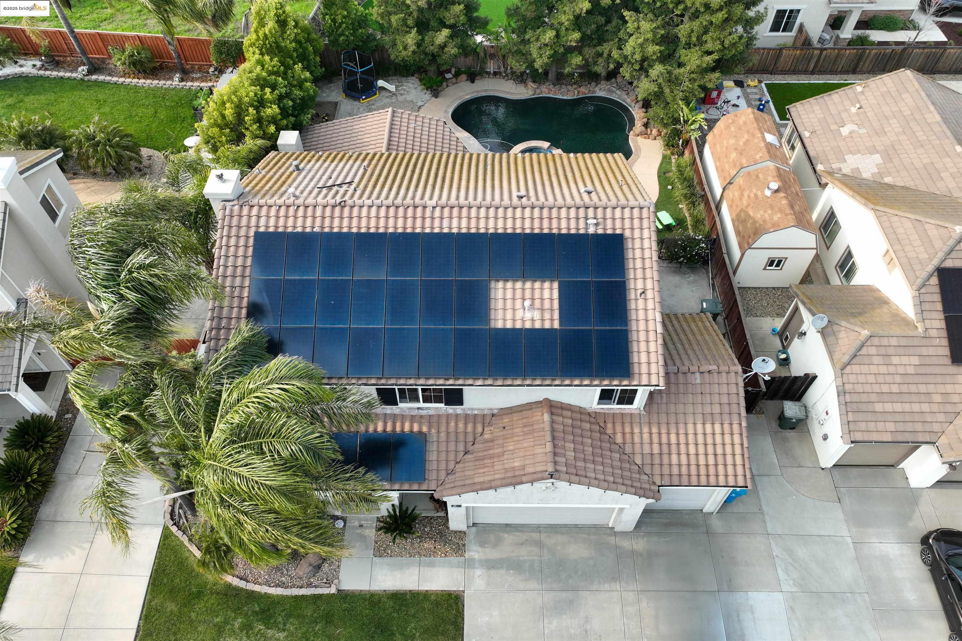 Detail Gallery Image 37 of 47 For 1410 Valley Glen Dr, Dixon,  CA 95620 - 4 Beds | 2/1 Baths