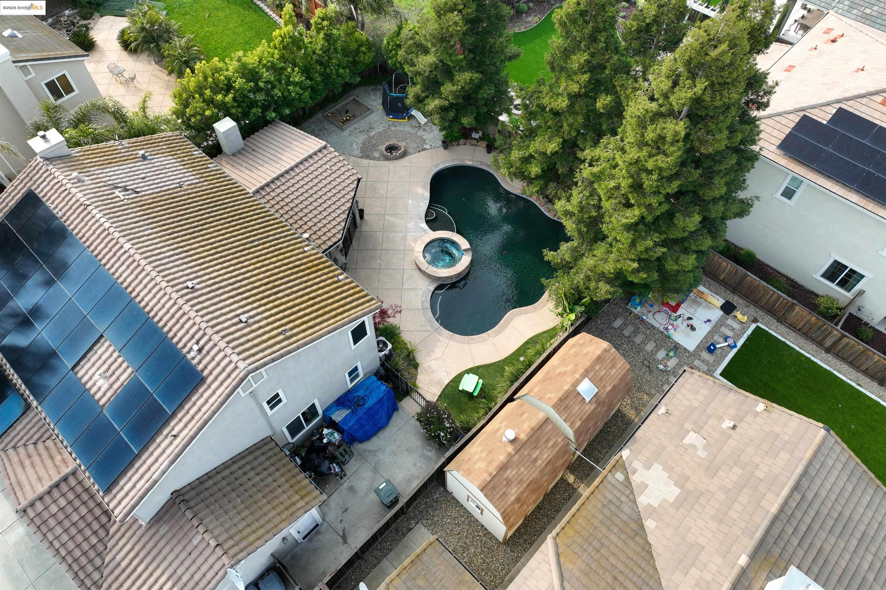 Detail Gallery Image 39 of 47 For 1410 Valley Glen Dr, Dixon,  CA 95620 - 4 Beds | 2/1 Baths