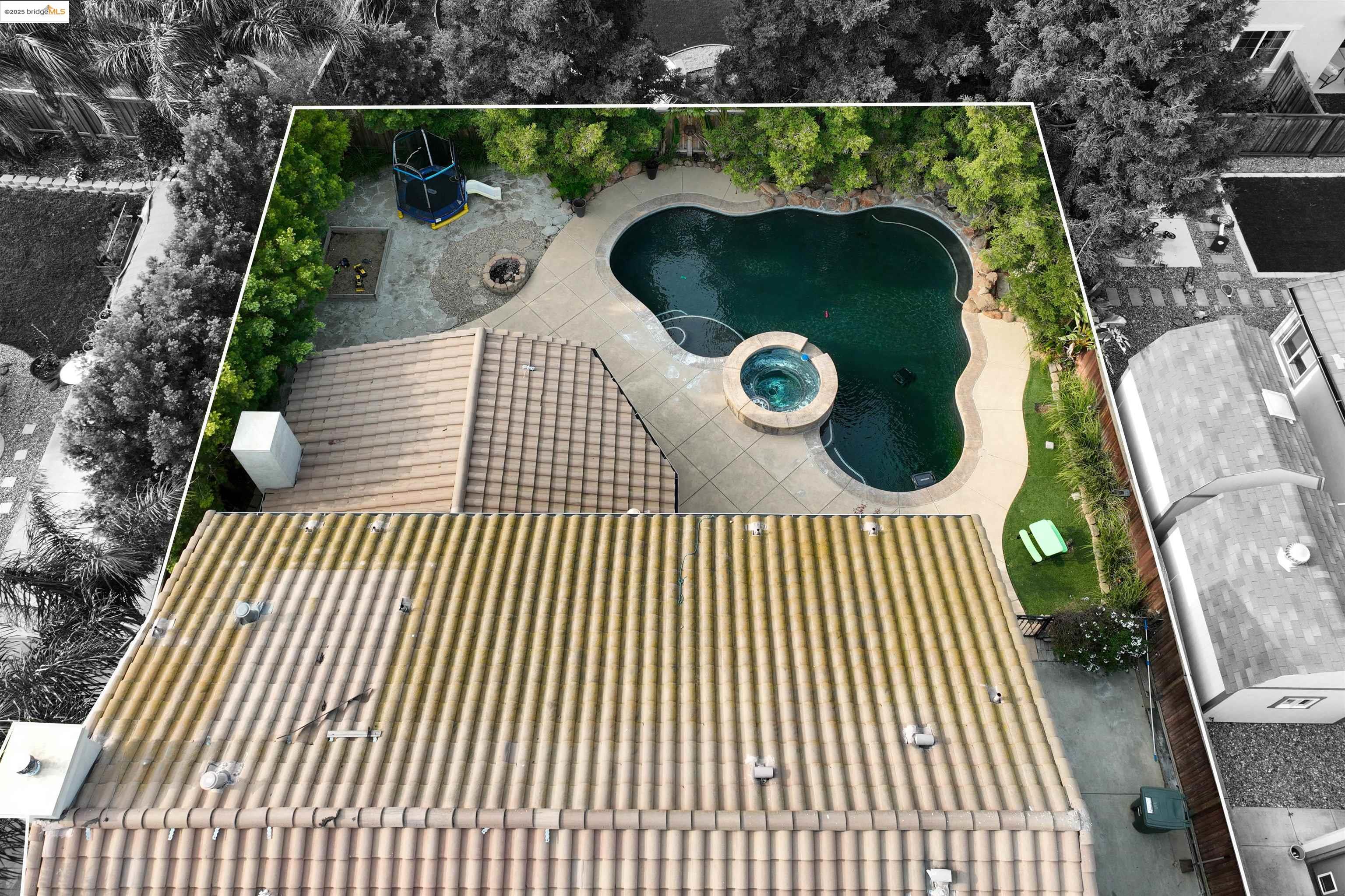 Detail Gallery Image 41 of 47 For 1410 Valley Glen Dr, Dixon,  CA 95620 - 4 Beds | 2/1 Baths