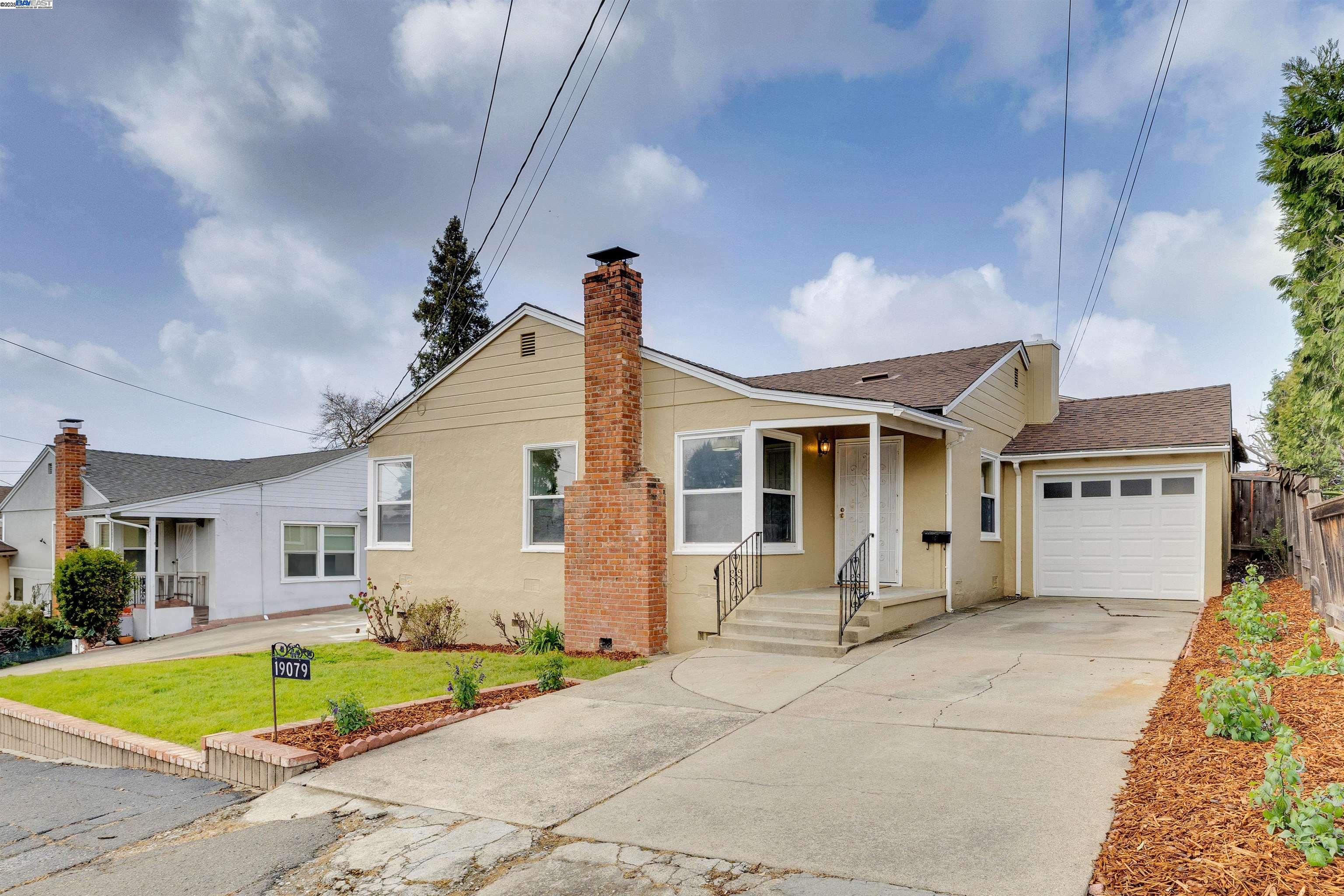 Detail Gallery Image 1 of 1 For 19079 Madison Ave, Castro Valley,  CA 94546 - 4 Beds | 2 Baths