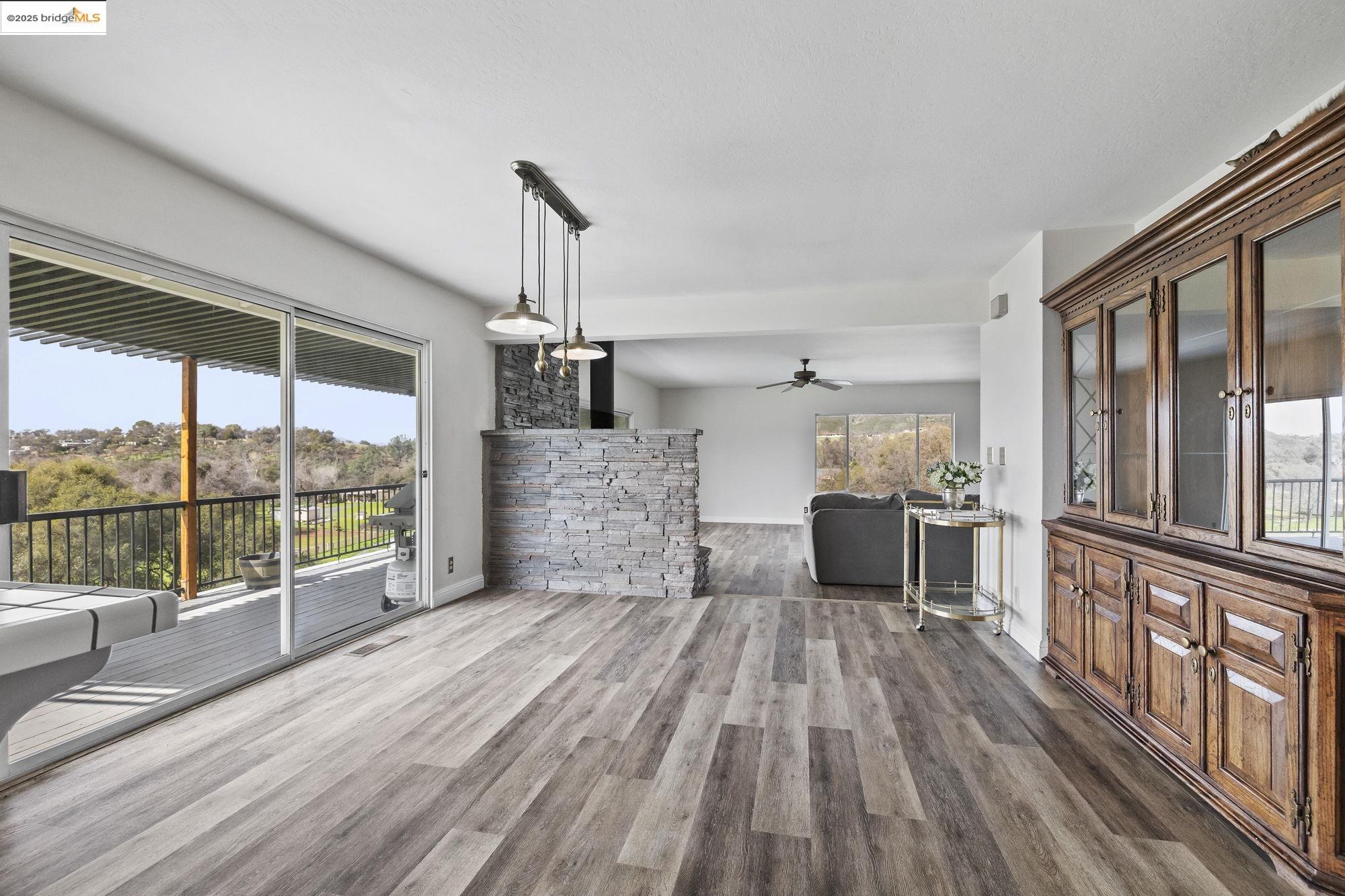 Detail Gallery Image 7 of 51 For 17912 Shell Rd., Jamestown,  CA 95327 - 3 Beds | 2 Baths