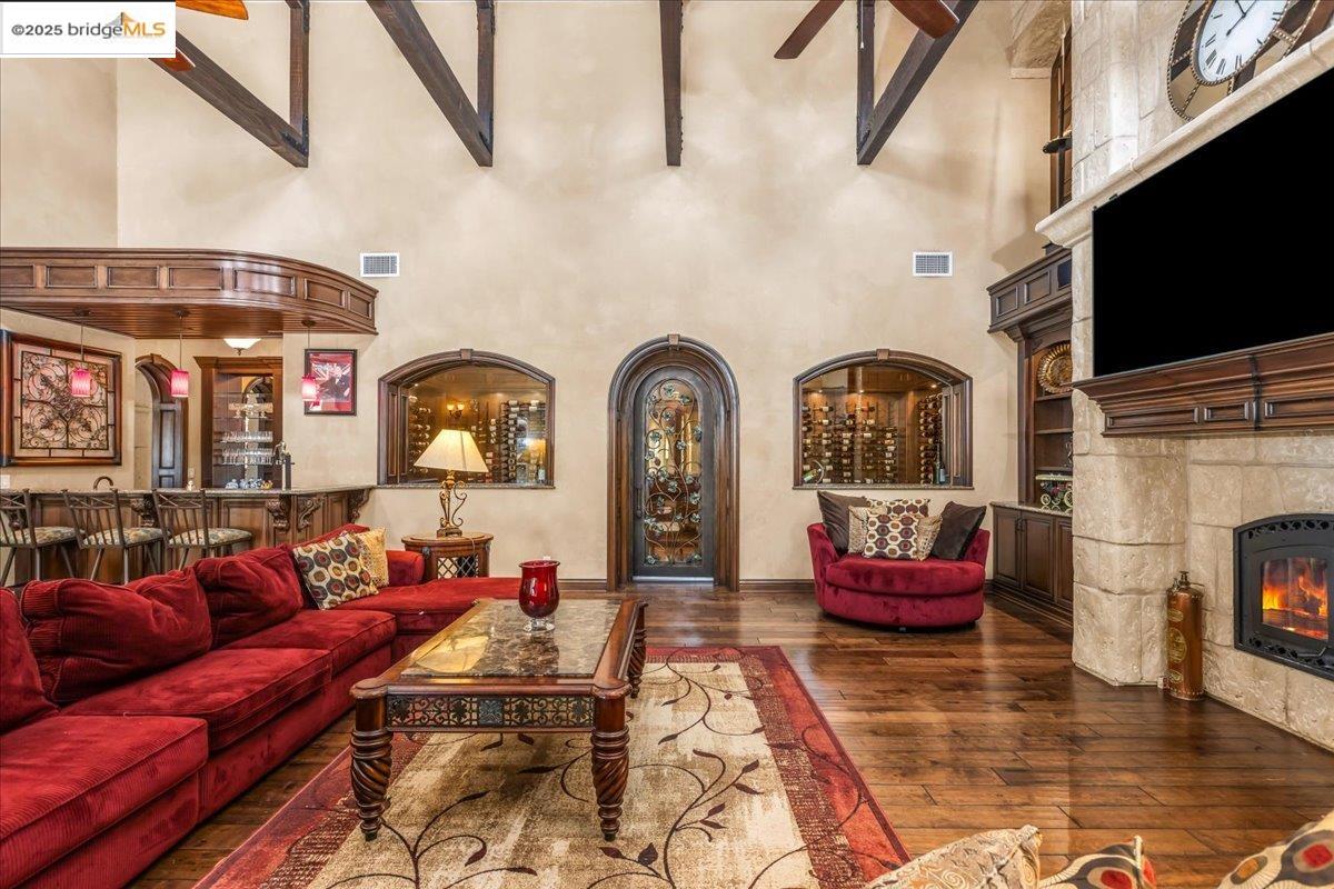 Detail Gallery Image 12 of 60 For 3600 Byer Rd, Byron,  CA 94514 - 5 Beds | 6/2 Baths