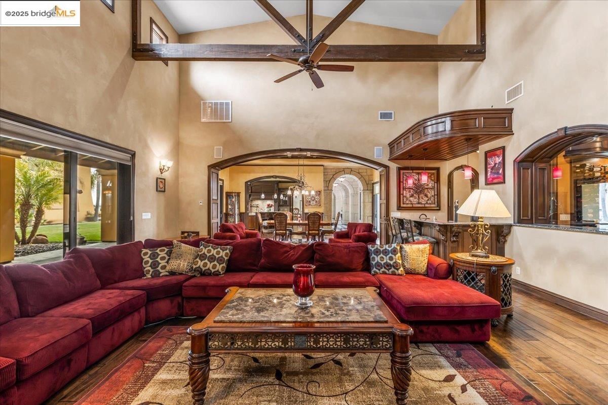 Detail Gallery Image 13 of 60 For 3600 Byer Rd, Byron,  CA 94514 - 5 Beds | 6/2 Baths