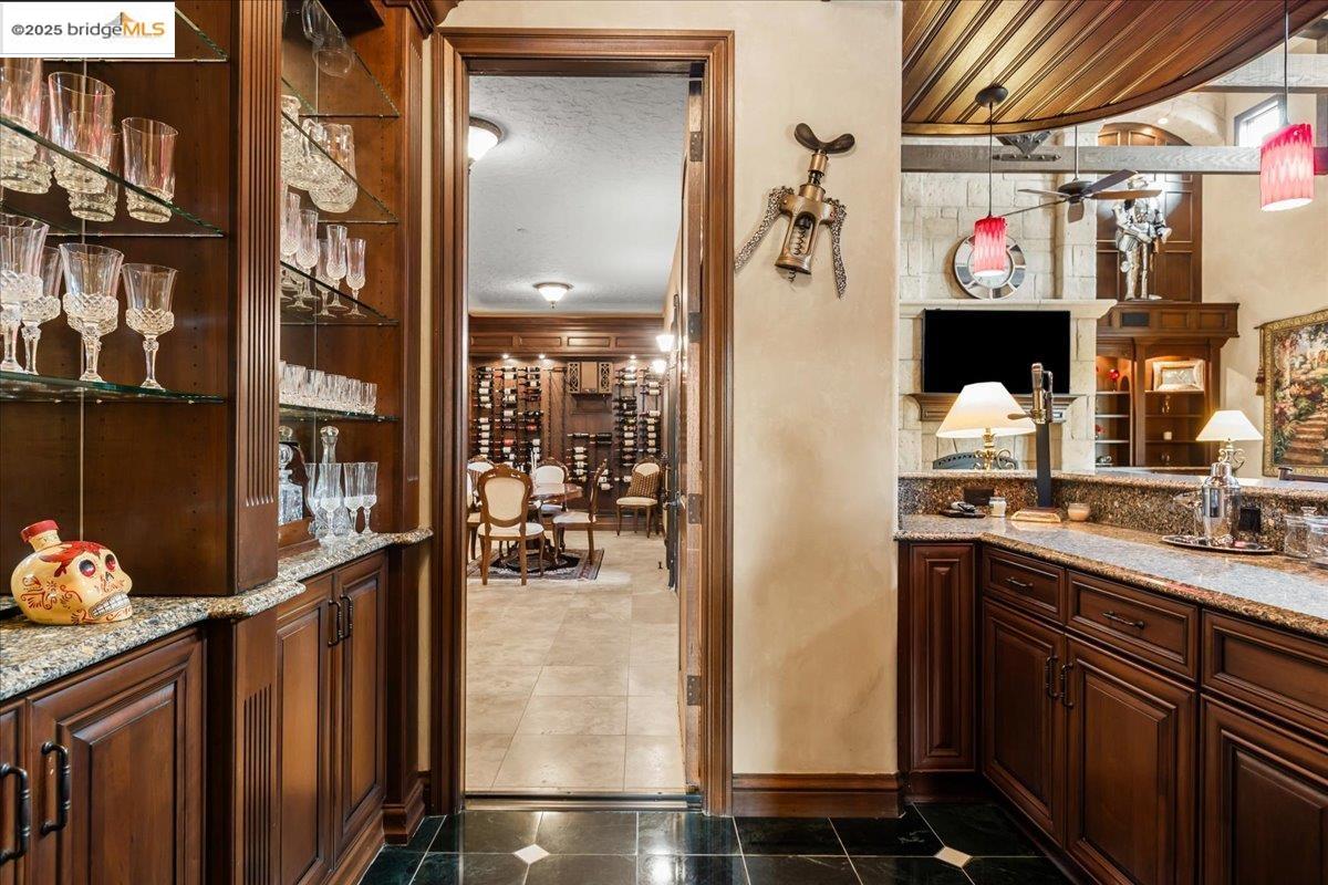 Detail Gallery Image 16 of 60 For 3600 Byer Rd, Byron,  CA 94514 - 5 Beds | 6/2 Baths