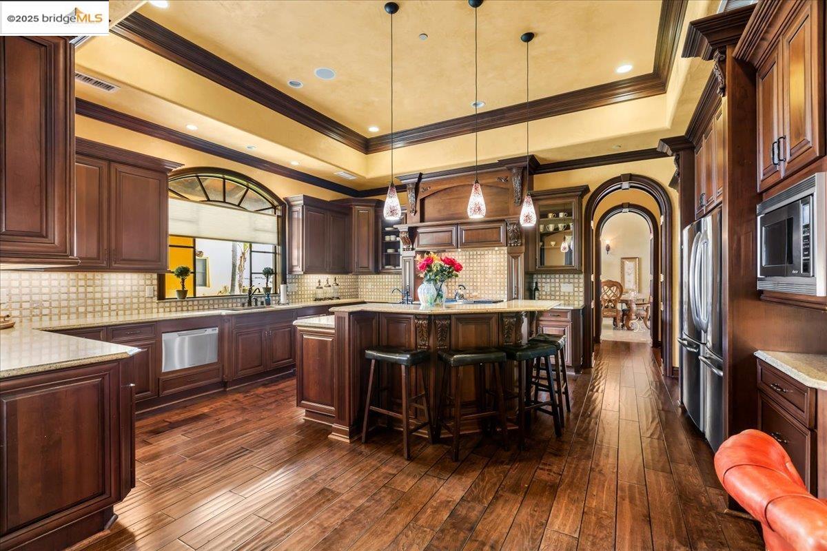 Detail Gallery Image 19 of 60 For 3600 Byer Rd, Byron,  CA 94514 - 5 Beds | 6/2 Baths