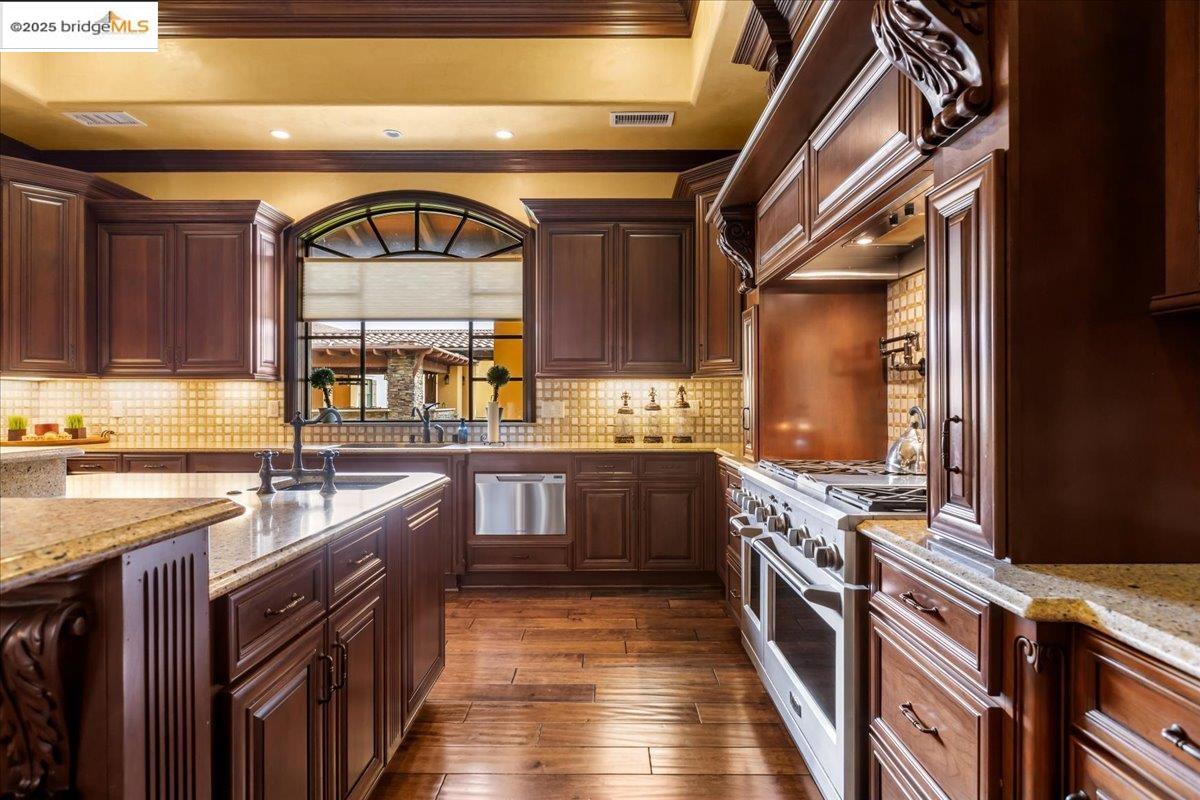 Detail Gallery Image 21 of 60 For 3600 Byer Rd, Byron,  CA 94514 - 5 Beds | 6/2 Baths