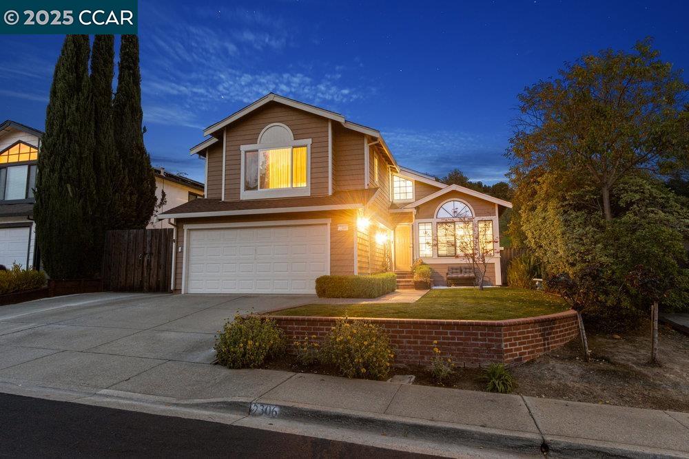 Detail Gallery Image 1 of 1 For 2306 Banbury Loop, Martinez,  CA 94553 - 4 Beds | 3 Baths