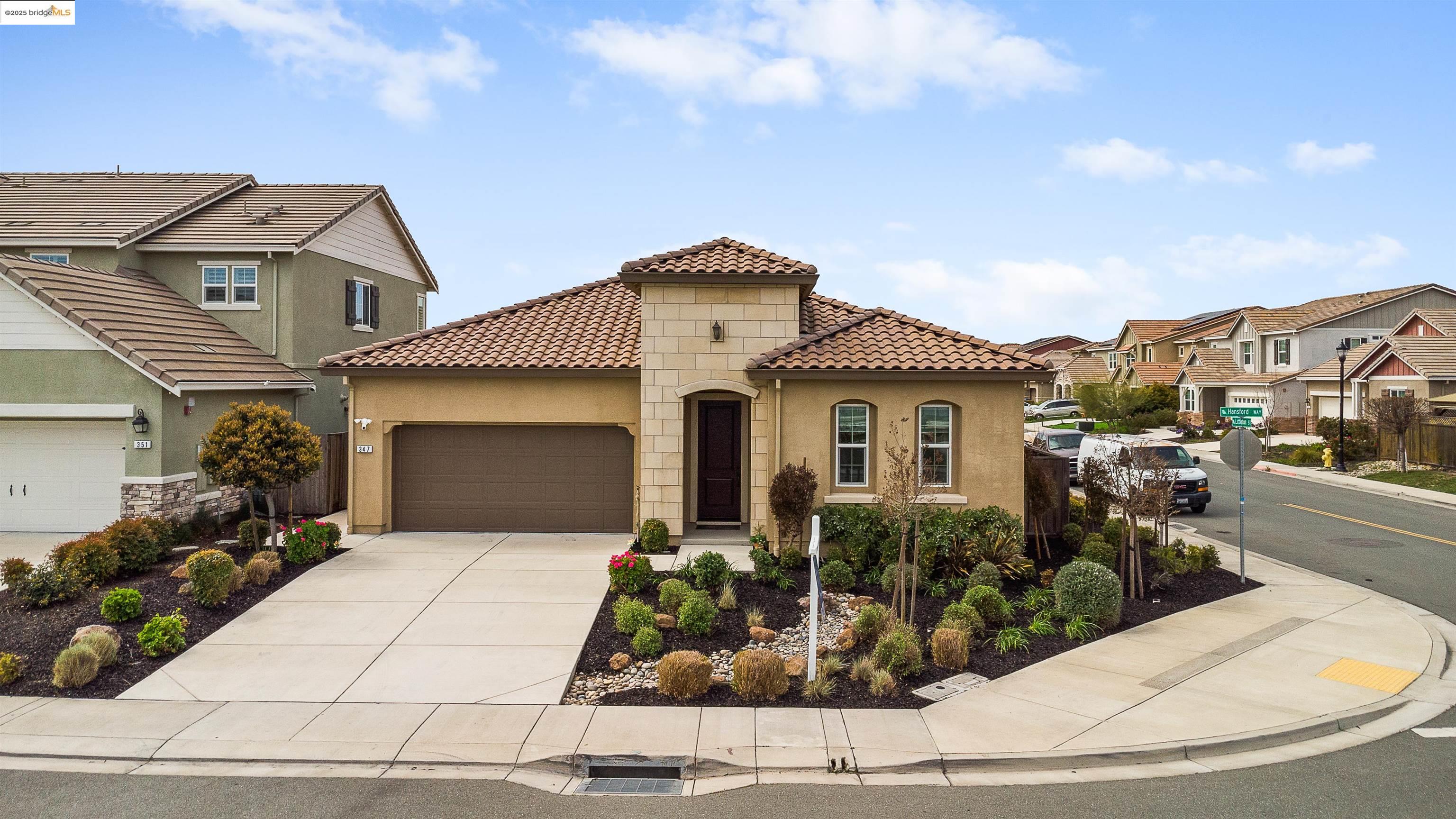 Detail Gallery Image 1 of 1 For 347 Hansford Way, Oakley,  CA 94561 - 3 Beds | 2/1 Baths