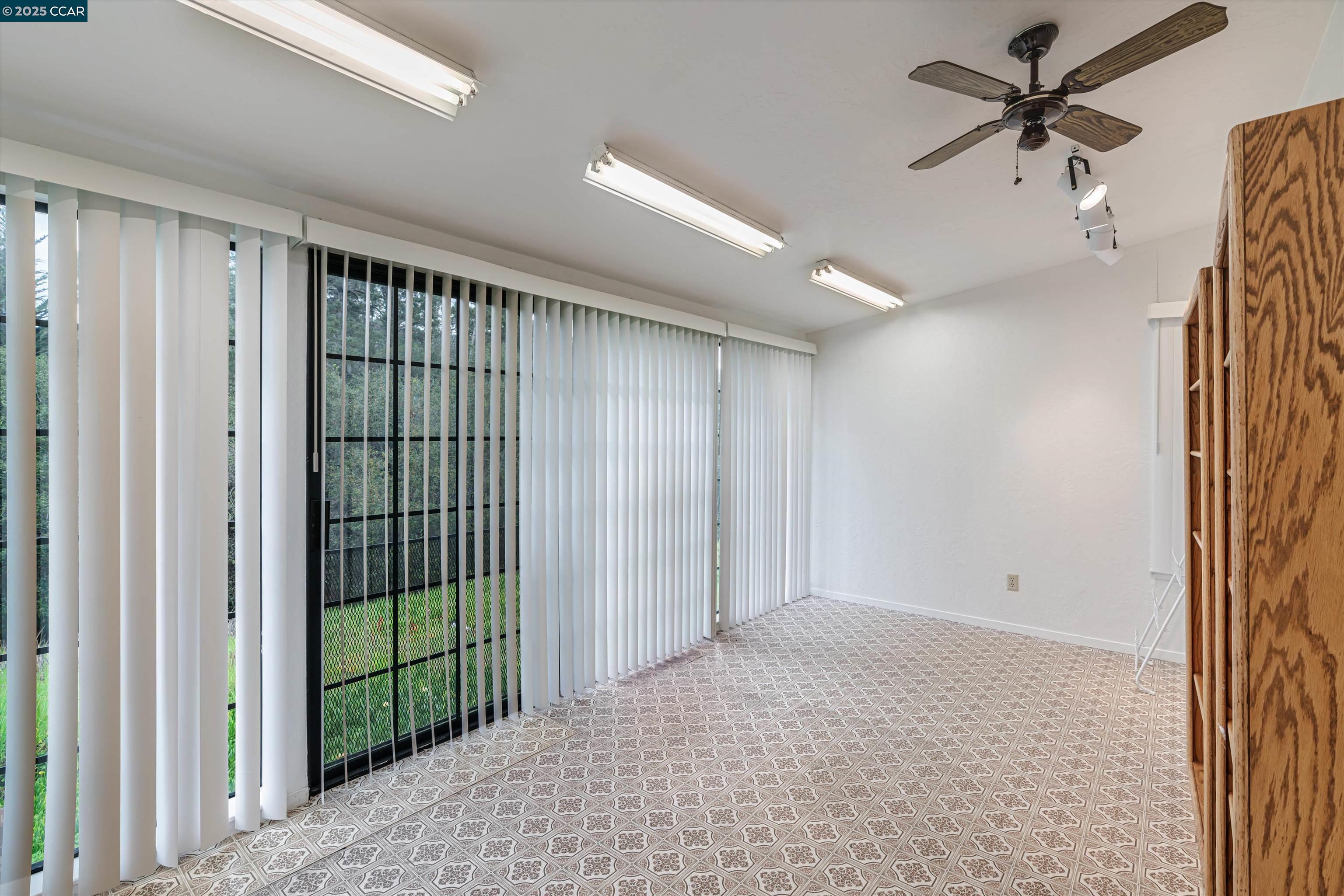 Detail Gallery Image 19 of 48 For 23725 Determine Ln, Monterey,  CA 93940 - 3 Beds | 2 Baths