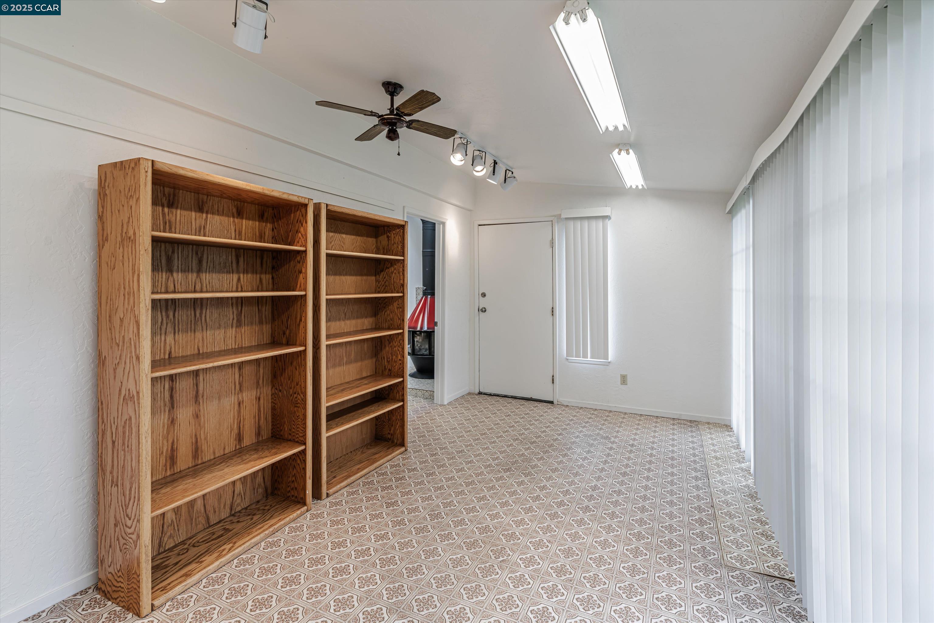 Detail Gallery Image 20 of 48 For 23725 Determine Ln, Monterey,  CA 93940 - 3 Beds | 2 Baths