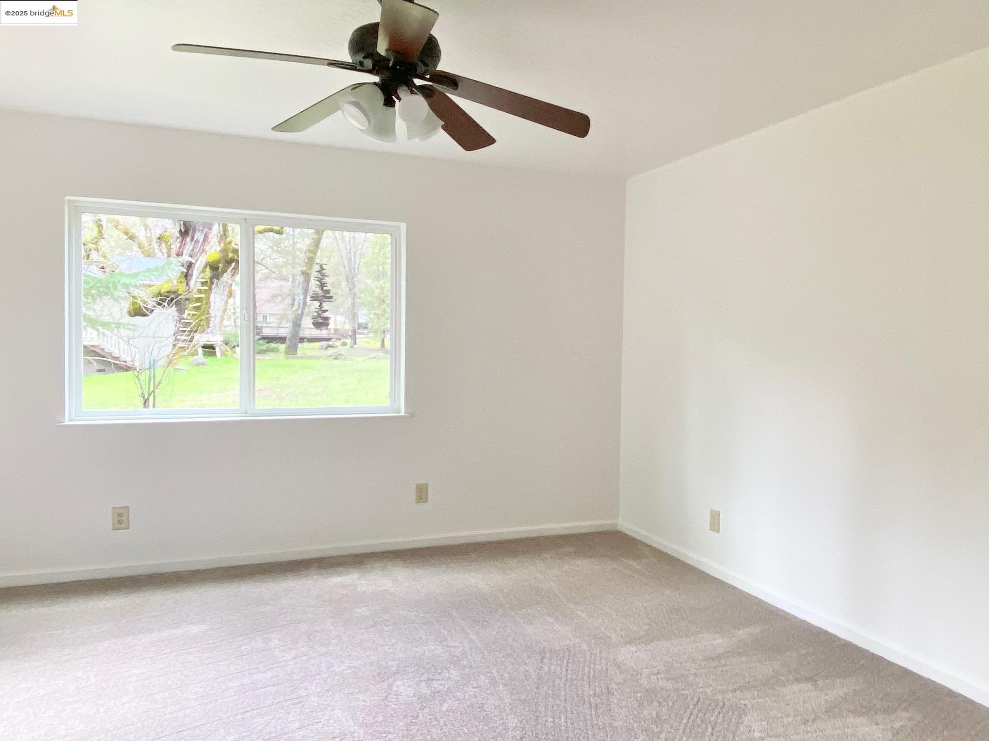 Detail Gallery Image 8 of 54 For 19440 Chaffee Circle, Groveland,  CA 95321-9305 - 4 Beds | 2/1 Baths