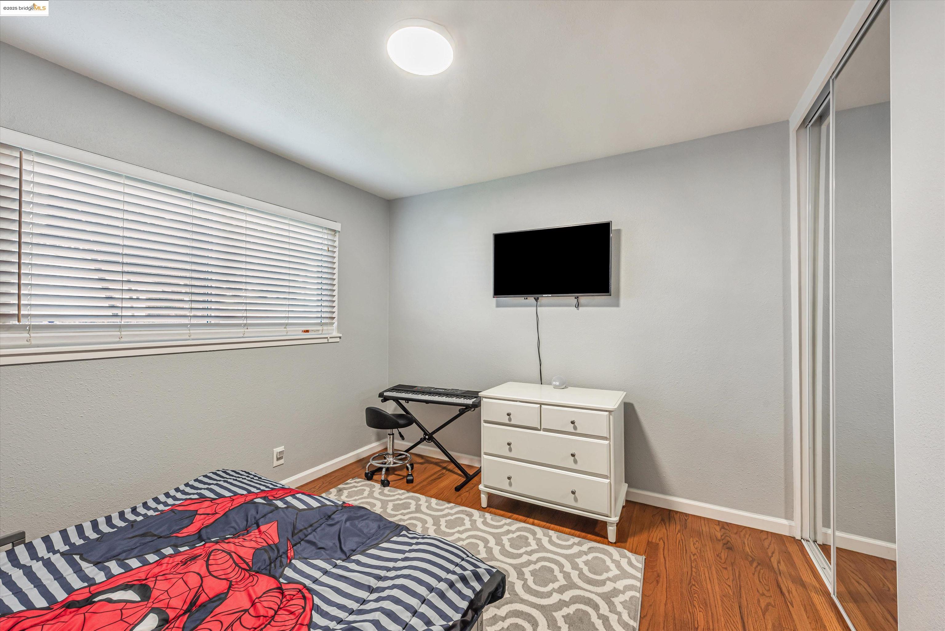 property-img