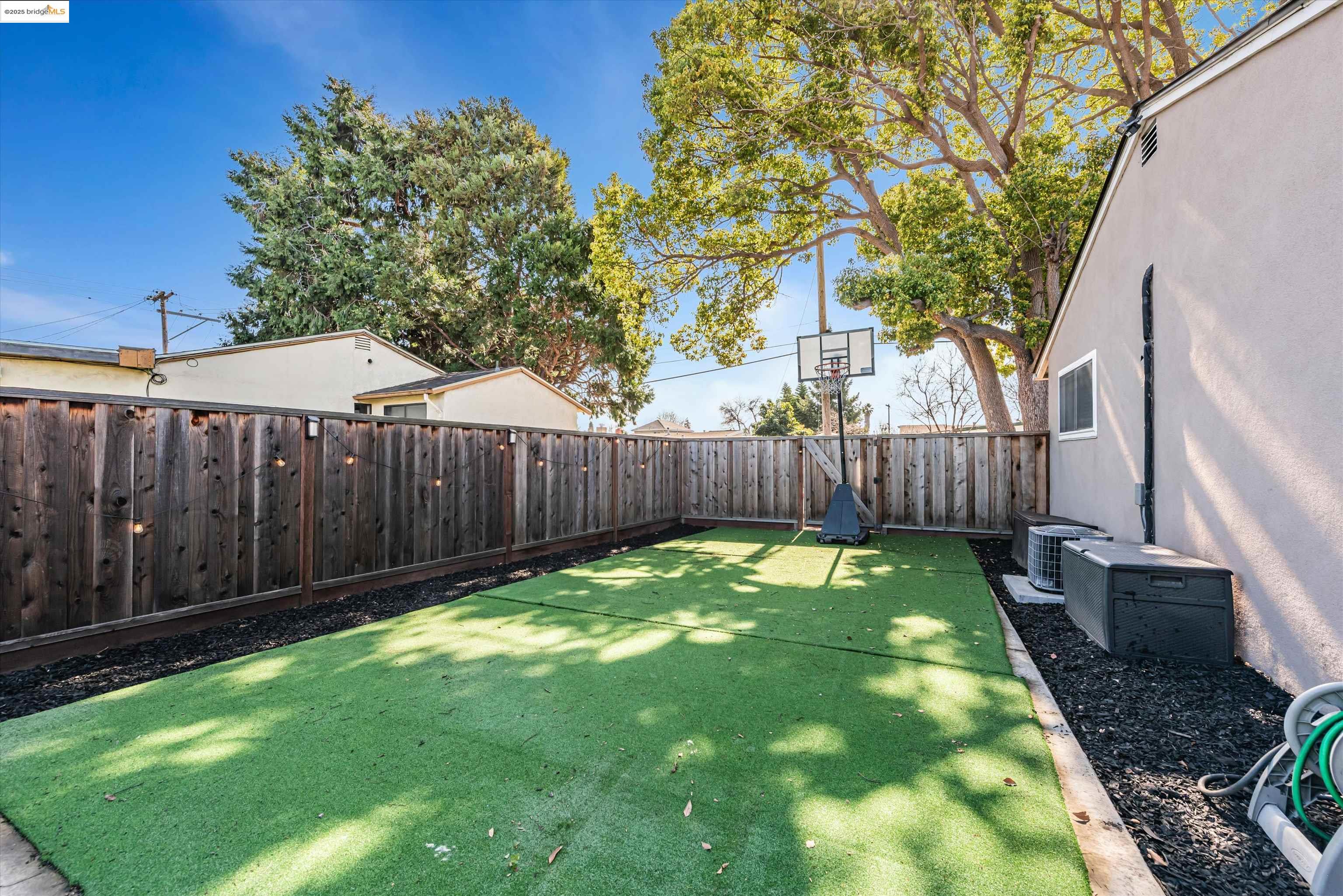property-img