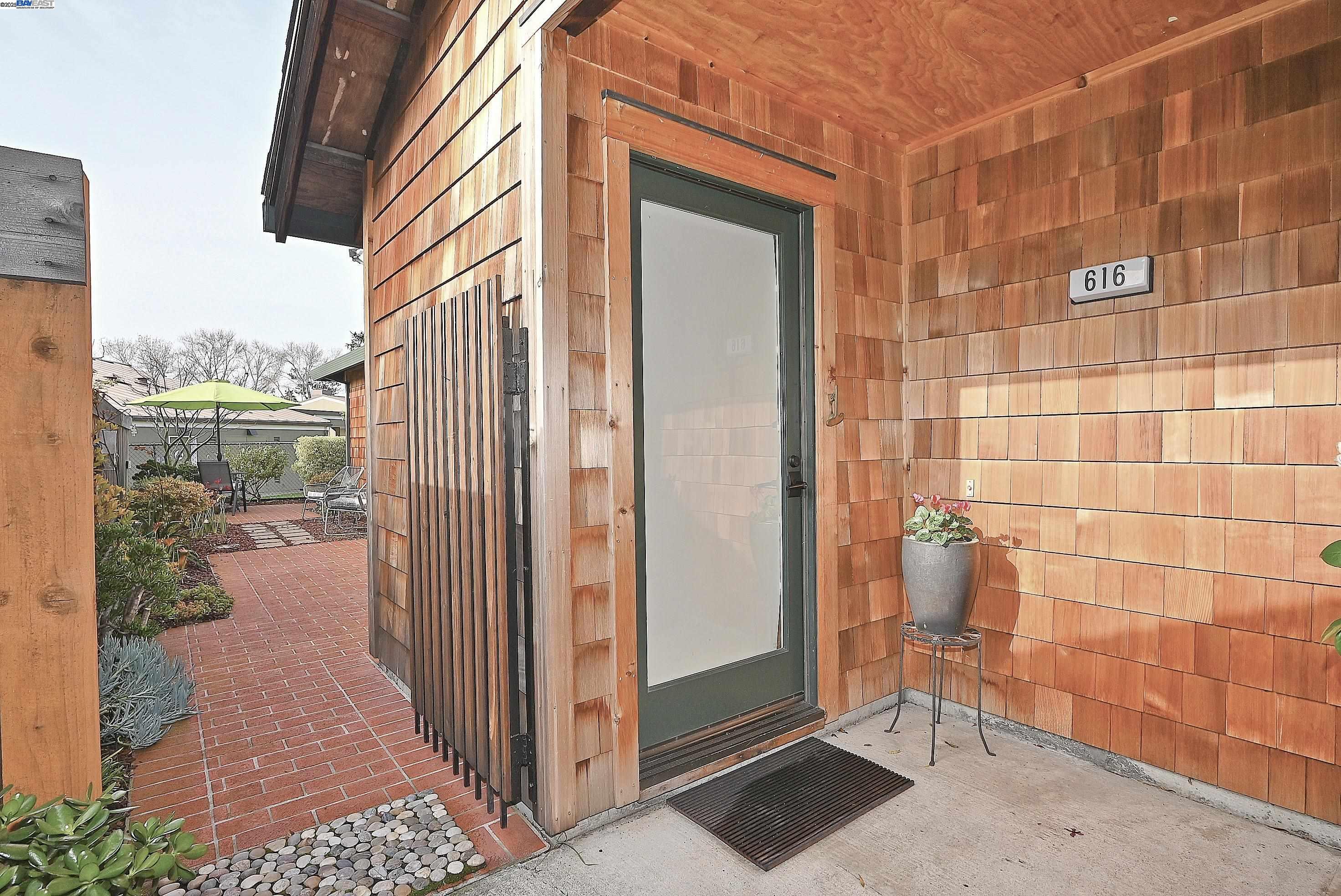 Photo #2: 41089862 Listing 