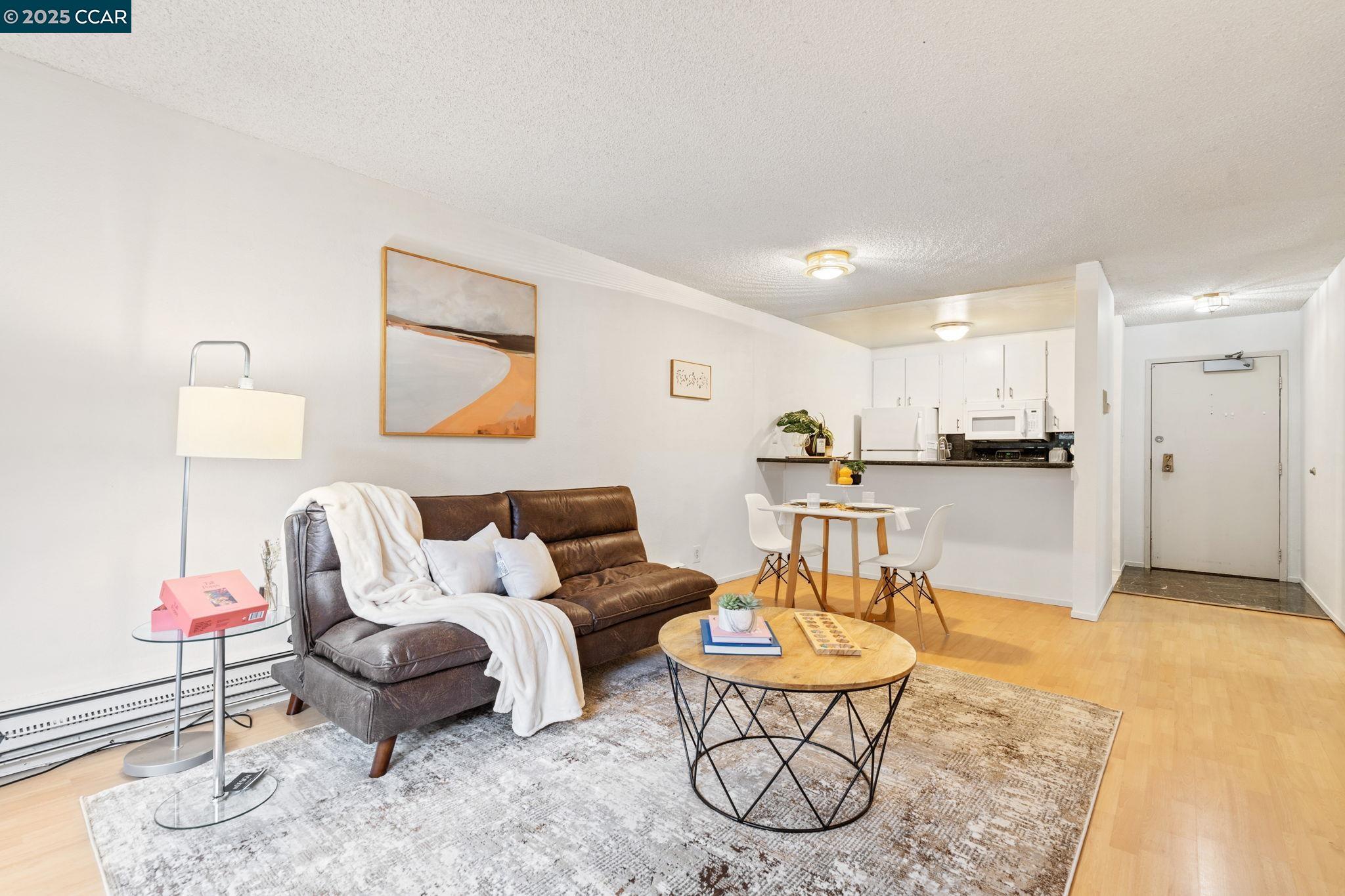 Detail Gallery Image 11 of 27 For 4108 Shelter Creek Ln, San Bruno,  CA 94066 - 1 Beds | 1 Baths