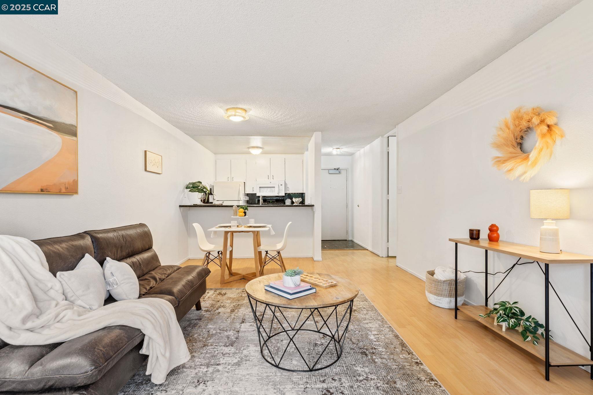 Detail Gallery Image 12 of 27 For 4108 Shelter Creek Ln, San Bruno,  CA 94066 - 1 Beds | 1 Baths