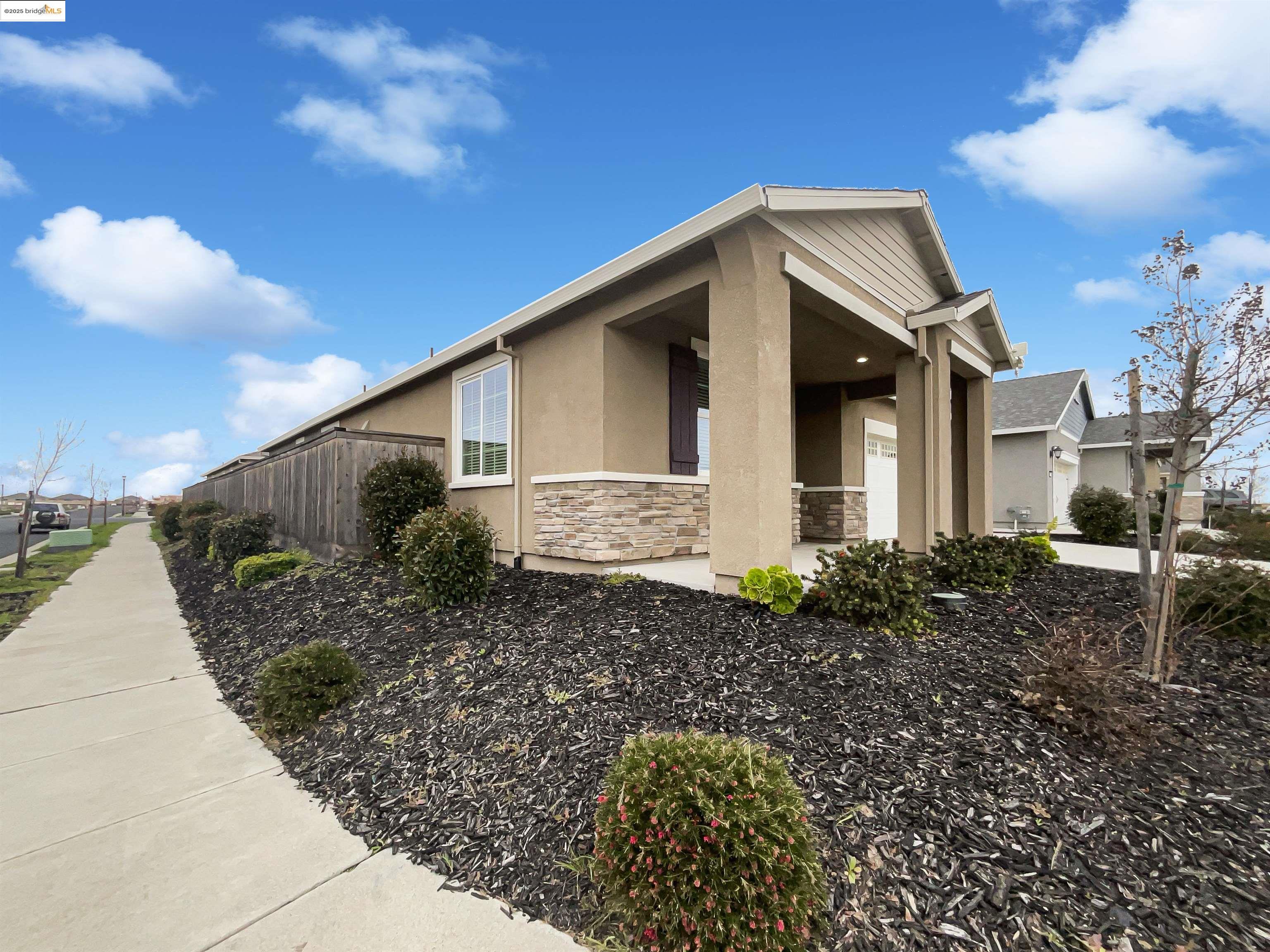 Detail Gallery Image 9 of 32 For 2211 Reunion Ln, Rio Vista,  CA 94571 - 2 Beds | 2 Baths