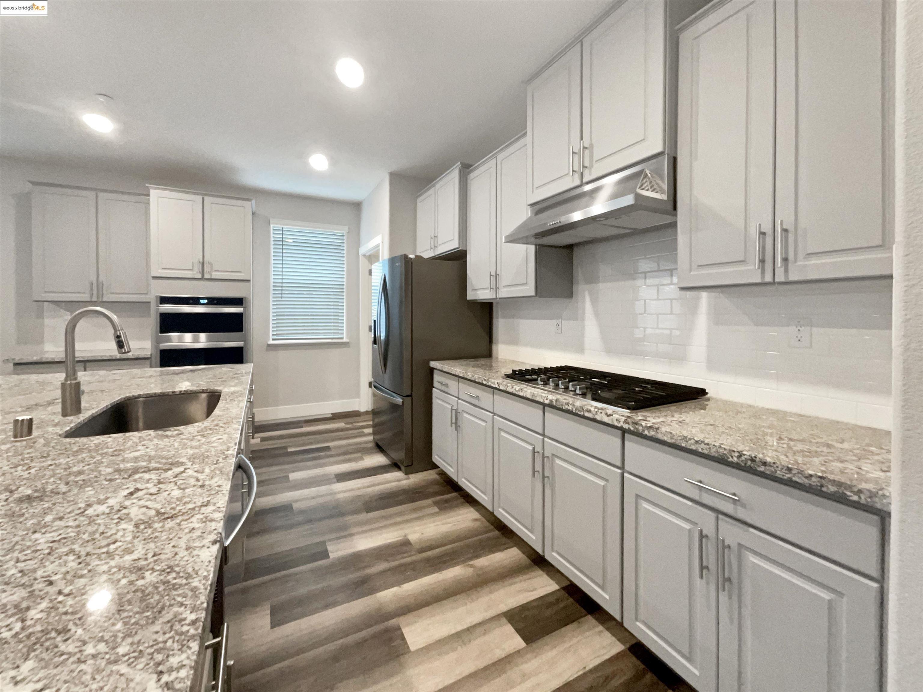 Detail Gallery Image 20 of 43 For 2066 Espana Ln, Rio Vista,  CA 94571 - 3 Beds | 3 Baths