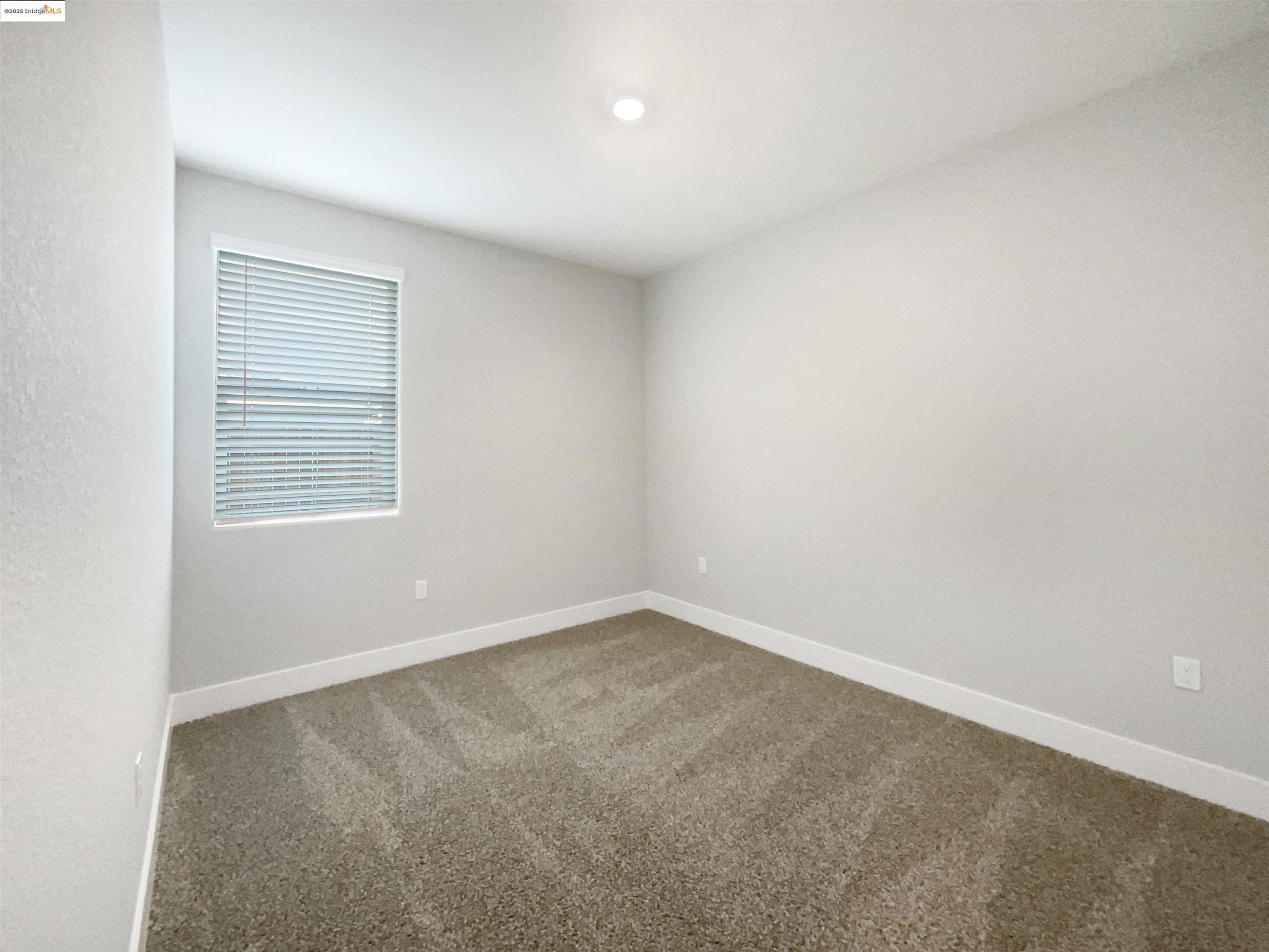 Detail Gallery Image 28 of 43 For 2066 Espana Ln, Rio Vista,  CA 94571 - 3 Beds | 3 Baths