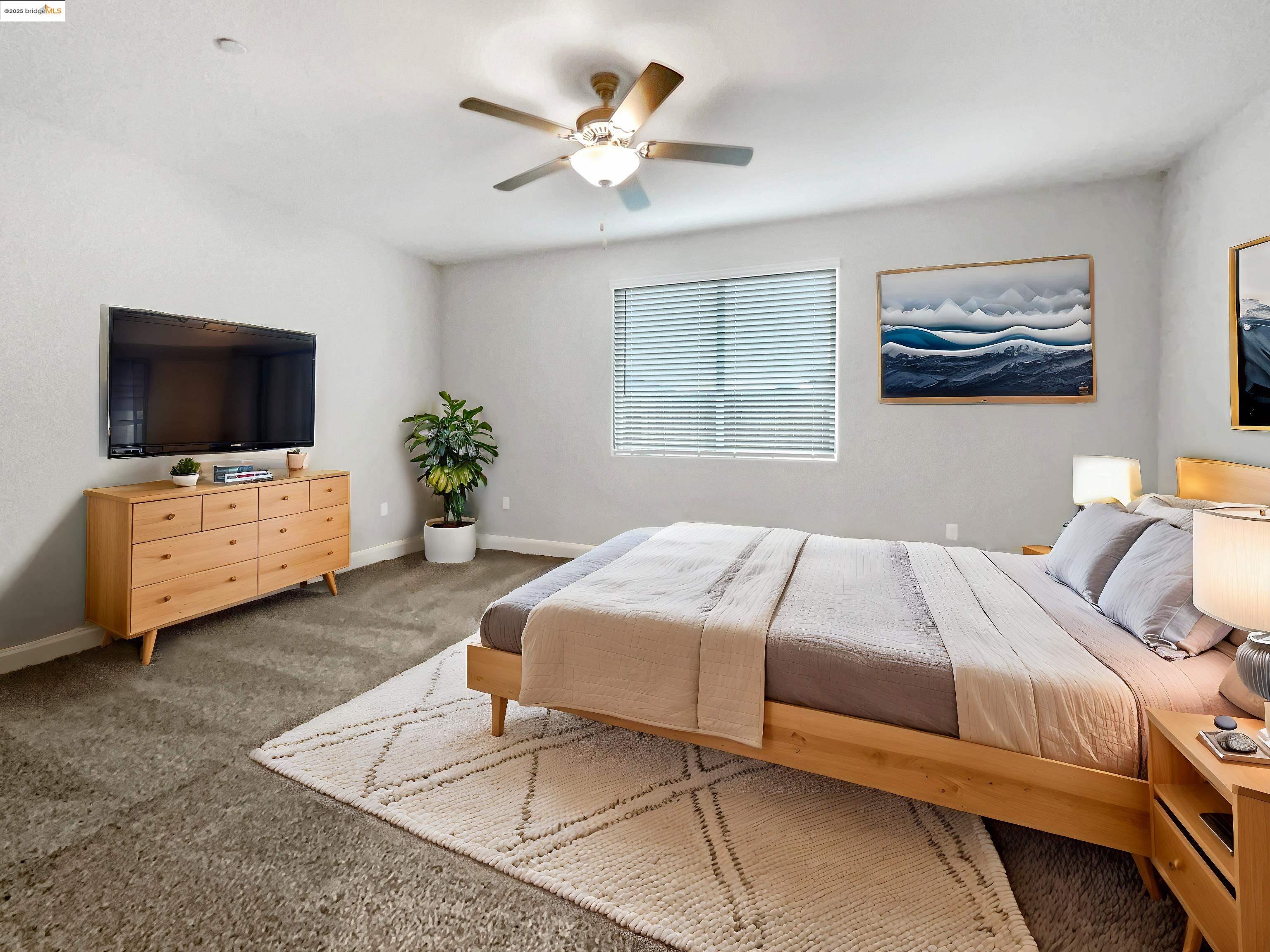 Detail Gallery Image 4 of 43 For 2066 Espana Ln, Rio Vista,  CA 94571 - 3 Beds | 3 Baths