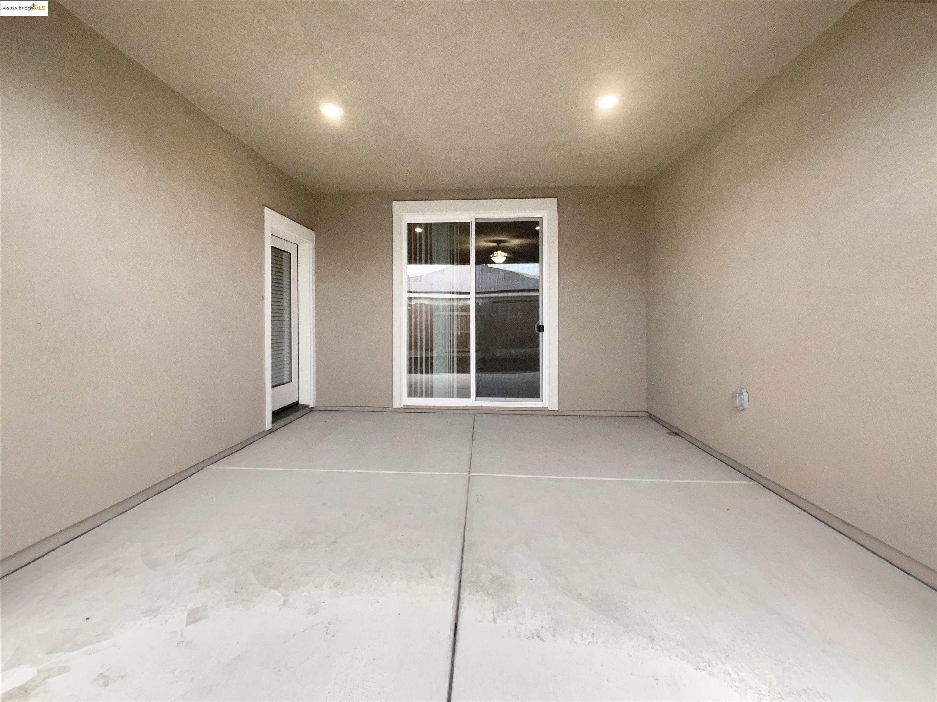 Detail Gallery Image 40 of 43 For 2066 Espana Ln, Rio Vista,  CA 94571 - 3 Beds | 3 Baths