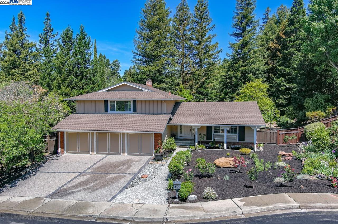 Detail Gallery Image 2 of 45 For 351 Castenada Ct, Danville,  CA 94526 - 4 Beds | 3 Baths
