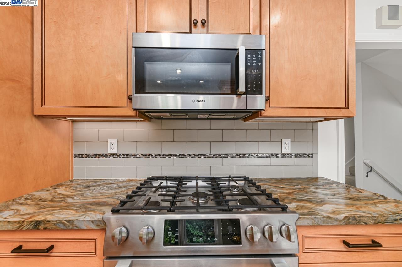 Detail Gallery Image 13 of 45 For 351 Castenada Ct, Danville,  CA 94526 - 4 Beds | 3 Baths