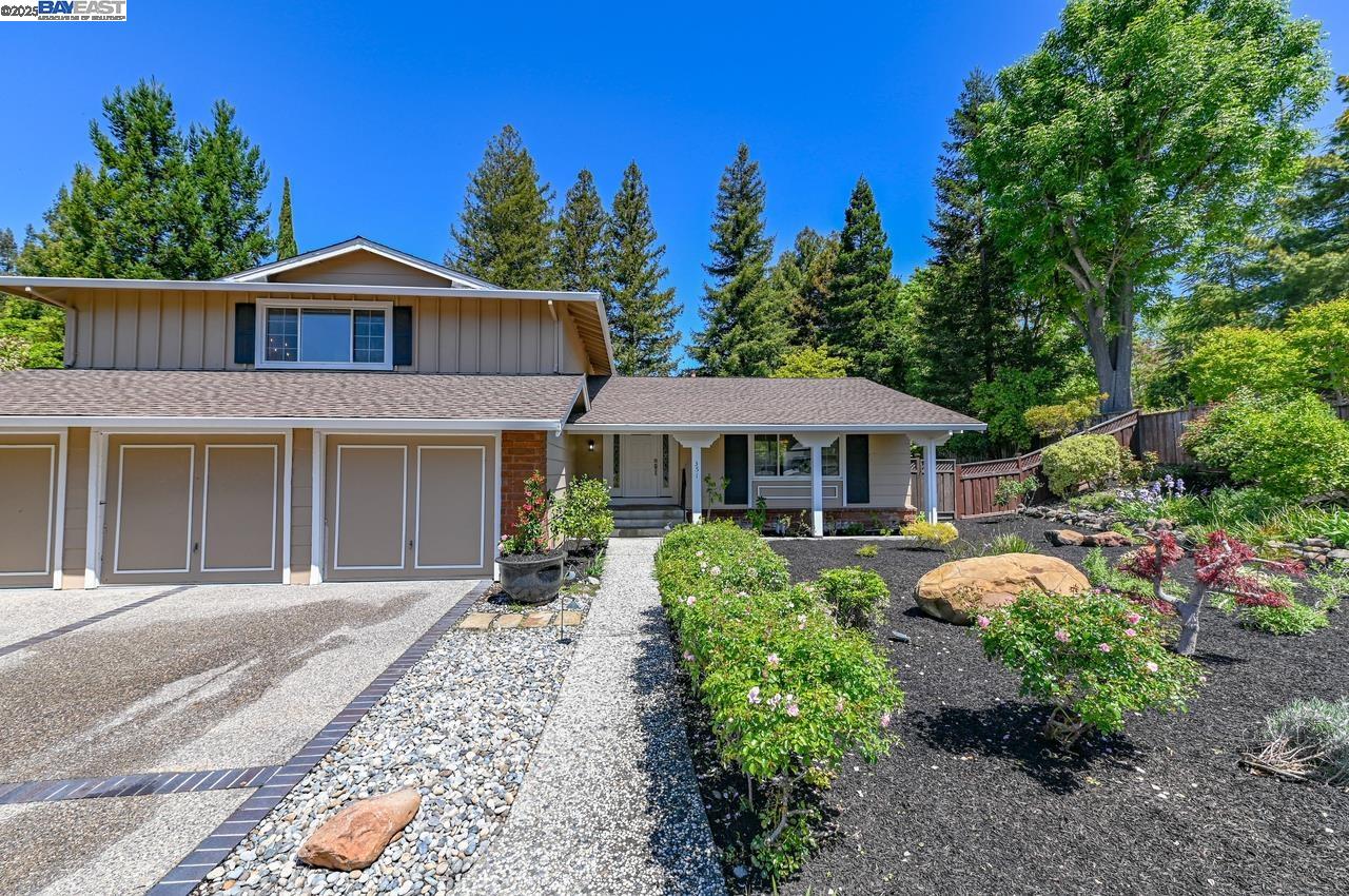 Detail Gallery Image 3 of 45 For 351 Castenada Ct, Danville,  CA 94526 - 4 Beds | 3 Baths