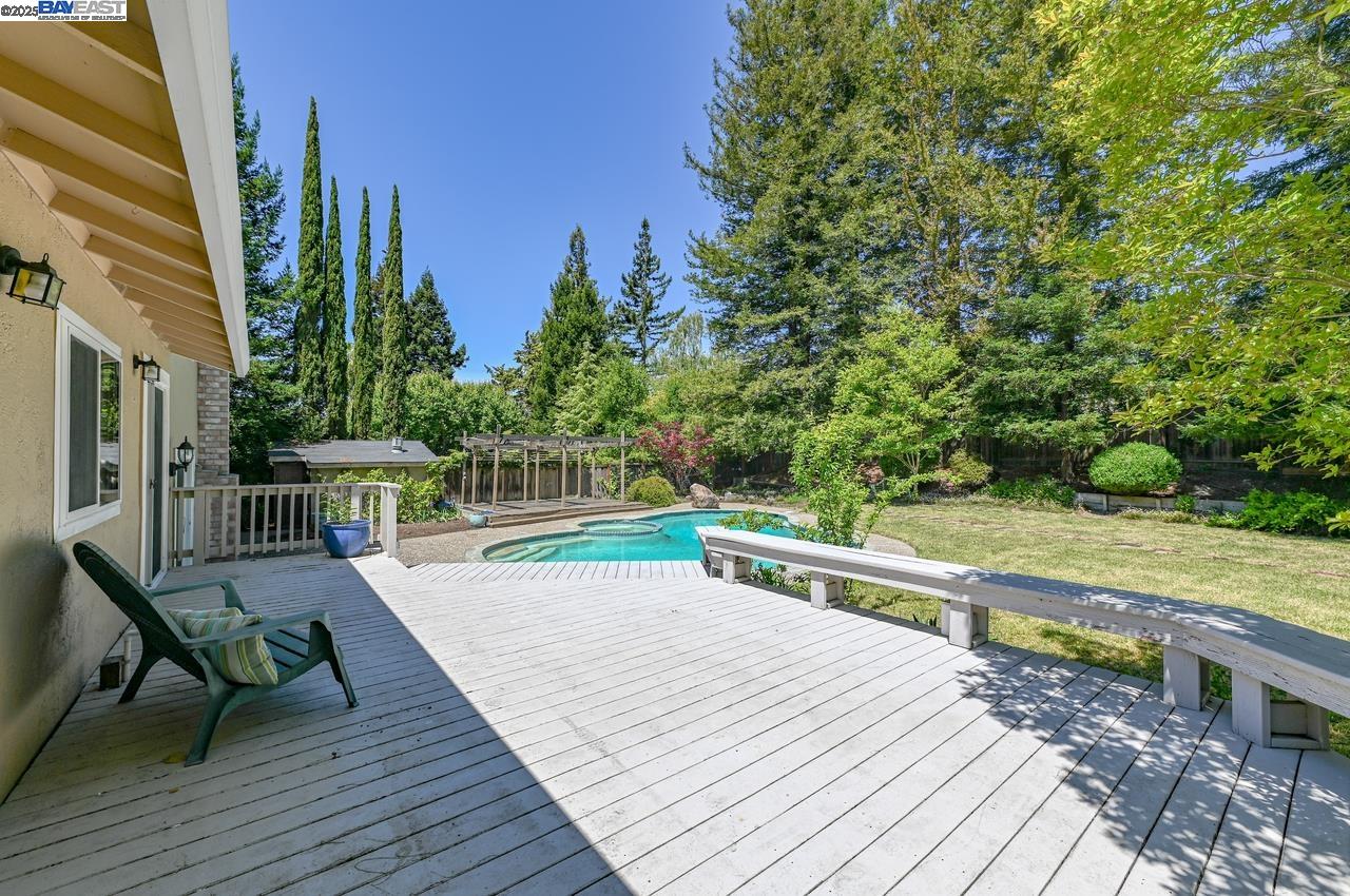 Detail Gallery Image 31 of 45 For 351 Castenada Ct, Danville,  CA 94526 - 4 Beds | 3 Baths