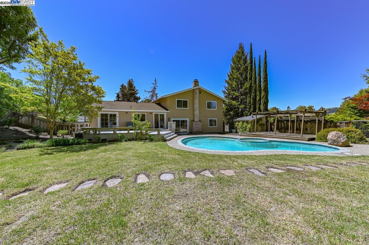 Detail Gallery Image 36 of 45 For 351 Castenada Ct, Danville,  CA 94526 - 4 Beds | 3 Baths