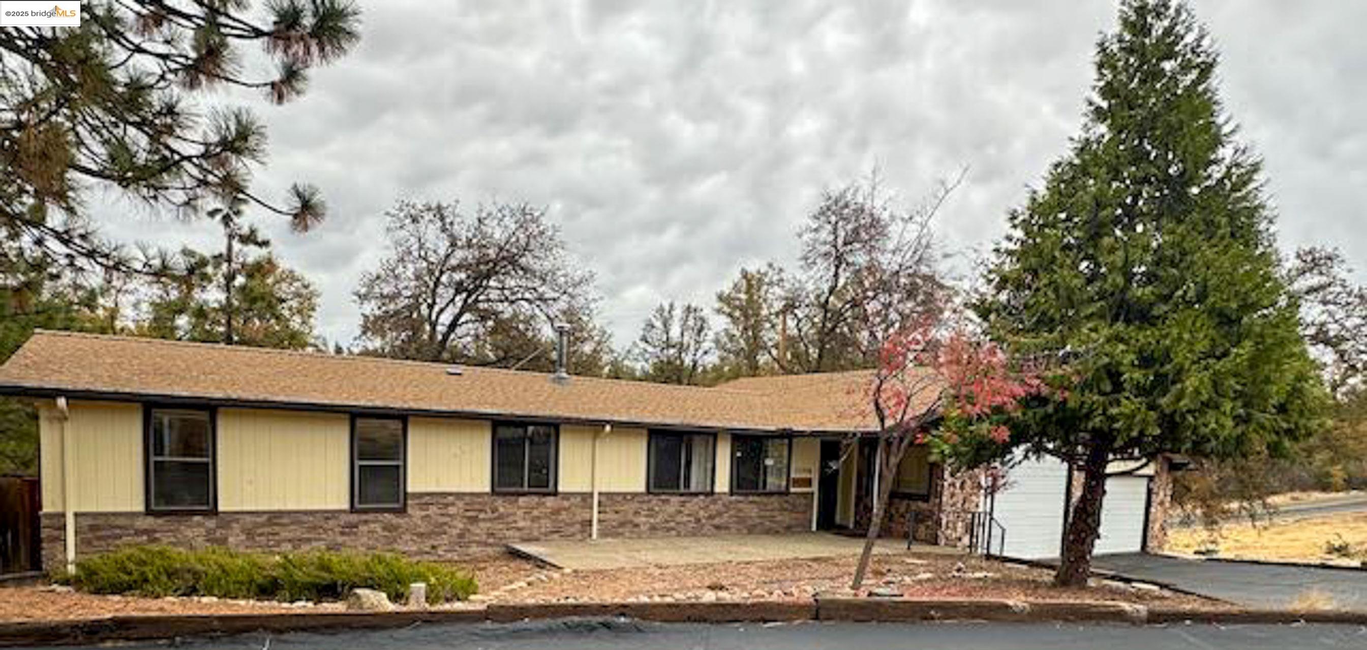 Detail Gallery Image 1 of 1 For 22759 Rolling Woods Dr, Groveland,  CA 95321 - 2 Beds | 2 Baths