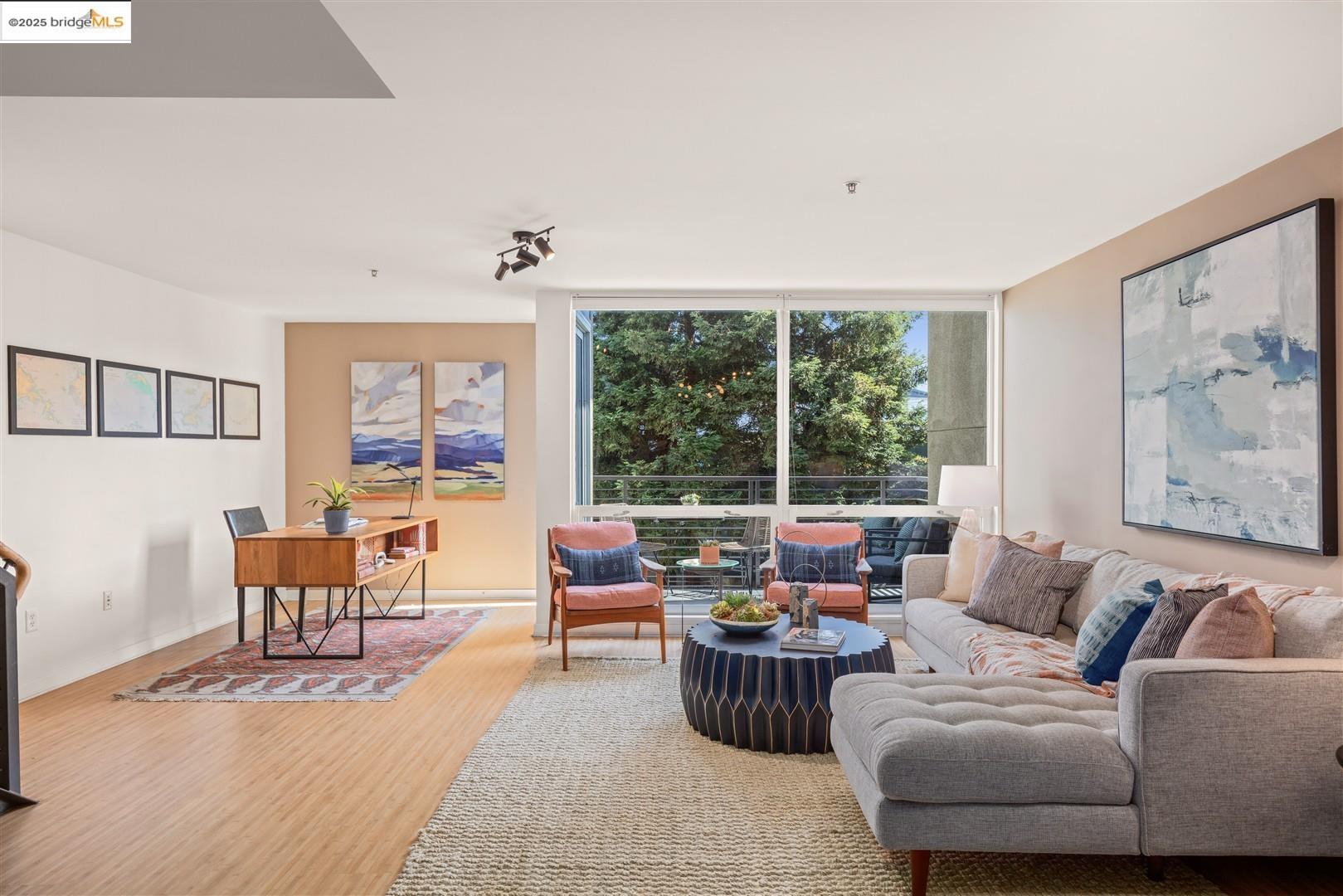 Photo #2: 41089918 Listing 