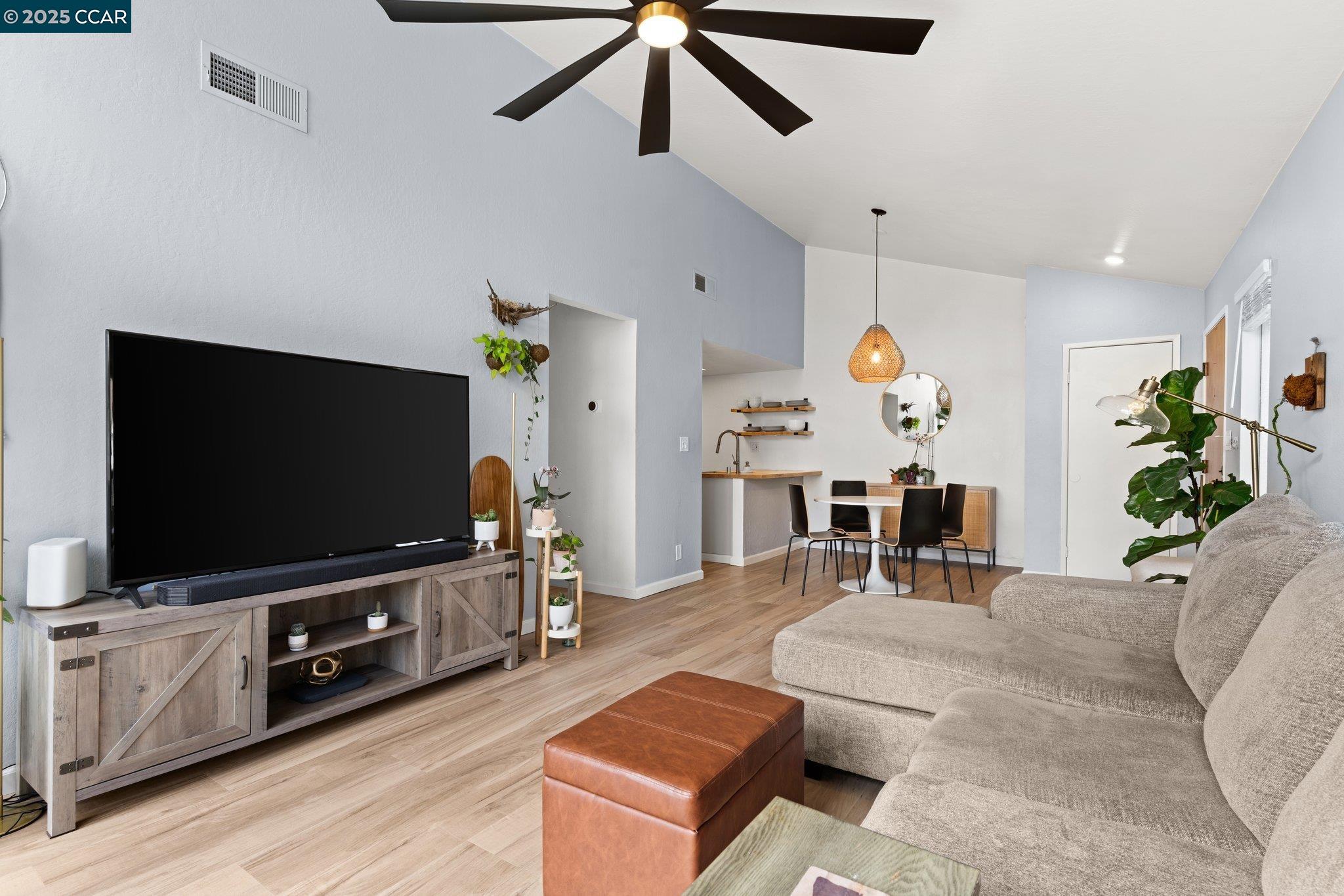 Photo #4: 41089923 Listing 