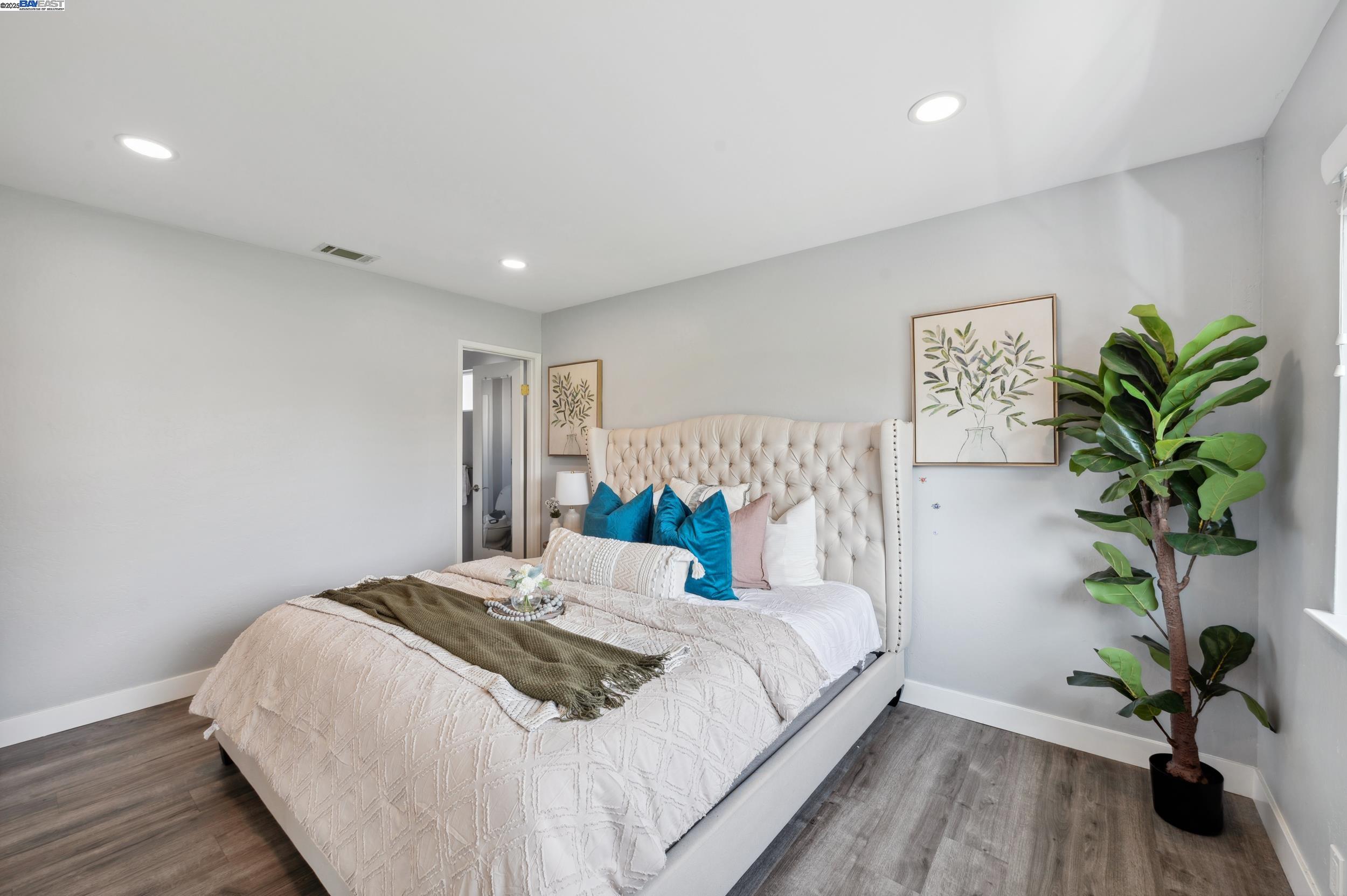 Detail Gallery Image 19 of 33 For 1300 Cirolero St, Milpitas,  CA 95035 - 3 Beds | 2 Baths