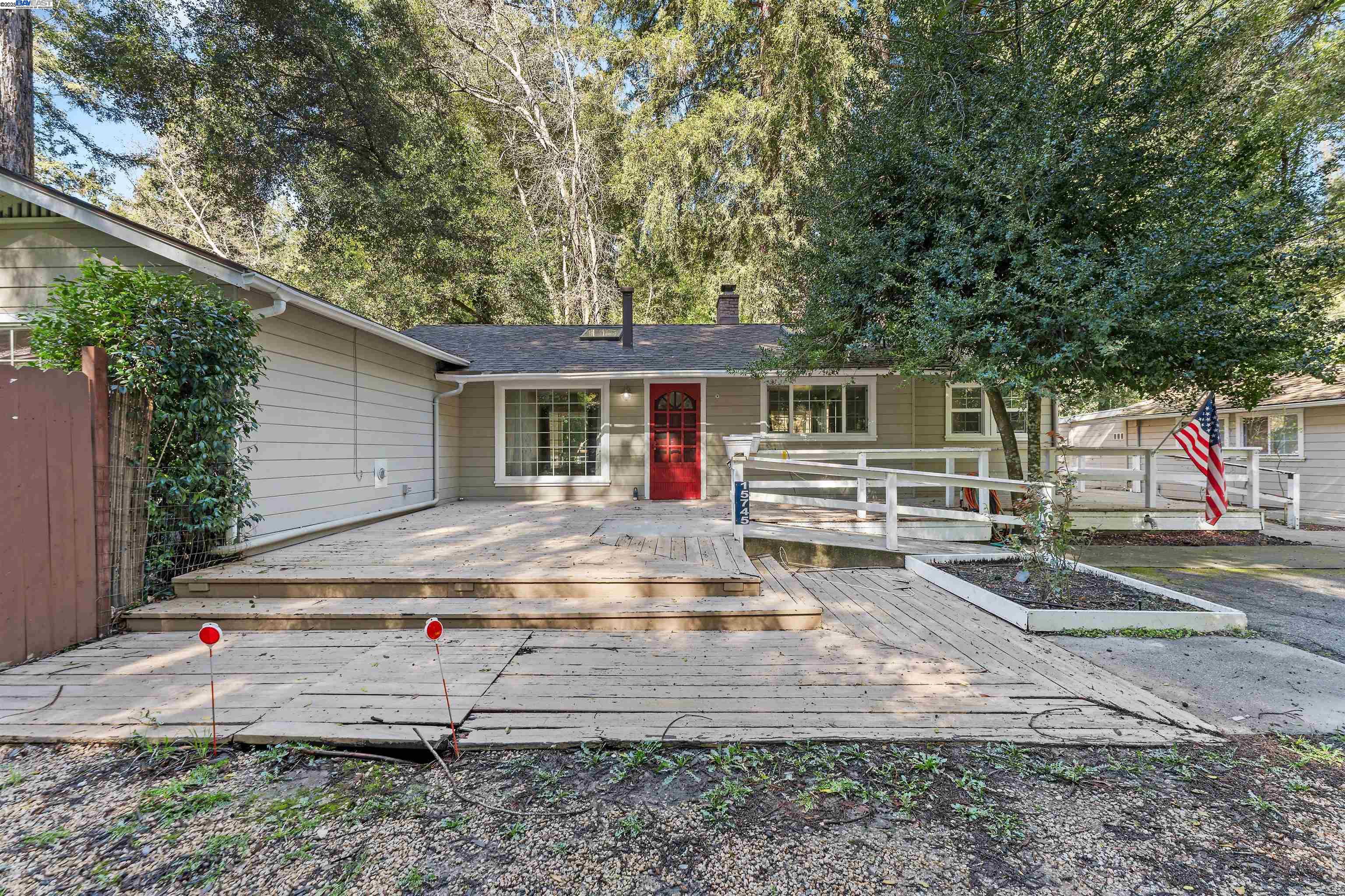 Detail Gallery Image 1 of 1 For 15745 Highway 9, Boulder Creek,  CA 95006 - 2 Beds | 1/1 Baths