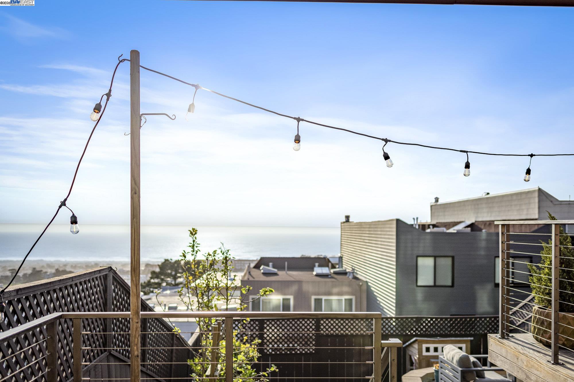 Detail Gallery Image 43 of 59 For 2123 Funston Ave, San Francisco,  CA 94116 - 4 Beds | 3/1 Baths