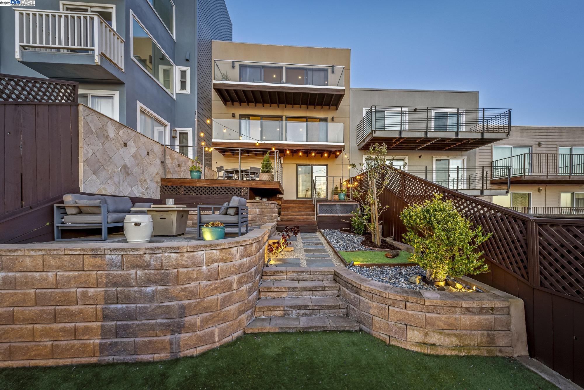 Detail Gallery Image 46 of 59 For 2123 Funston Ave, San Francisco,  CA 94116 - 4 Beds | 3/1 Baths