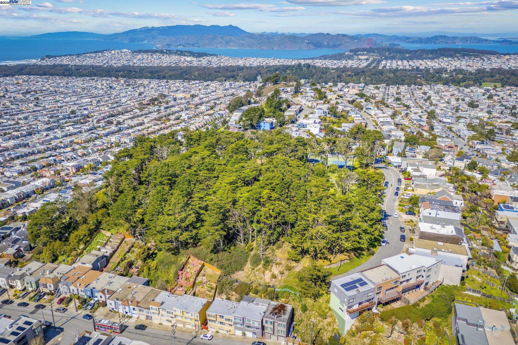 Detail Gallery Image 56 of 59 For 2123 Funston Ave, San Francisco,  CA 94116 - 4 Beds | 3/1 Baths