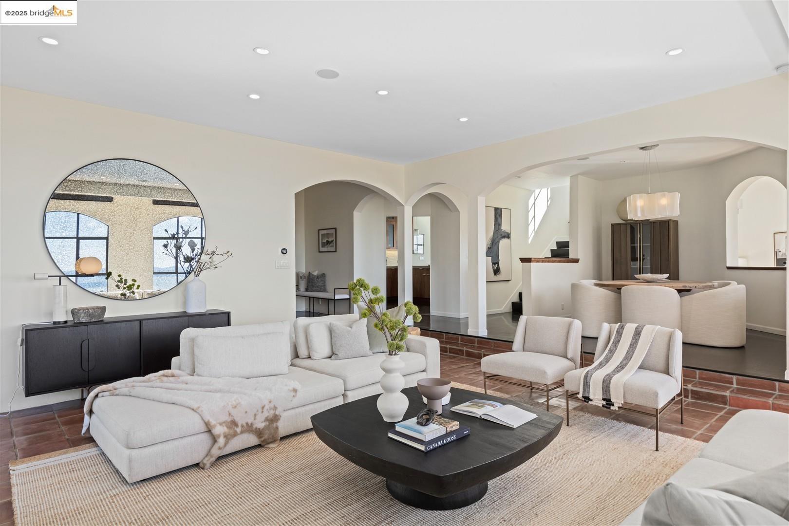Detail Gallery Image 15 of 49 For 1061 Sterling Ave, Berkeley,  CA 94708 - 3 Beds | 2/1 Baths