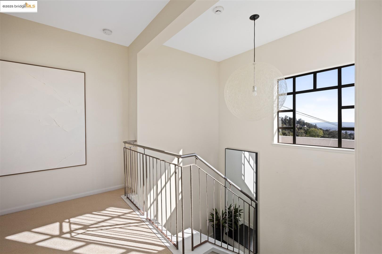 Detail Gallery Image 26 of 49 For 1061 Sterling Ave, Berkeley,  CA 94708 - 3 Beds | 2/1 Baths
