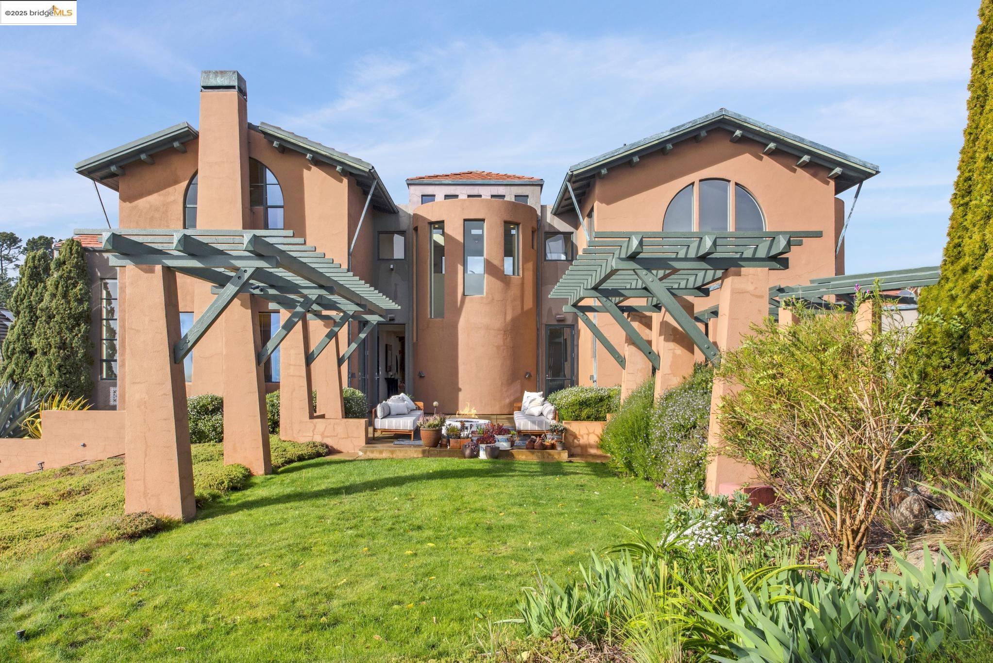 5 Woodside Way, Oakland, California 94611, 5 Bedrooms Bedrooms, 11 Rooms Rooms,4 BathroomsBathrooms,Residential,For Sale,5 Woodside Way,41089995