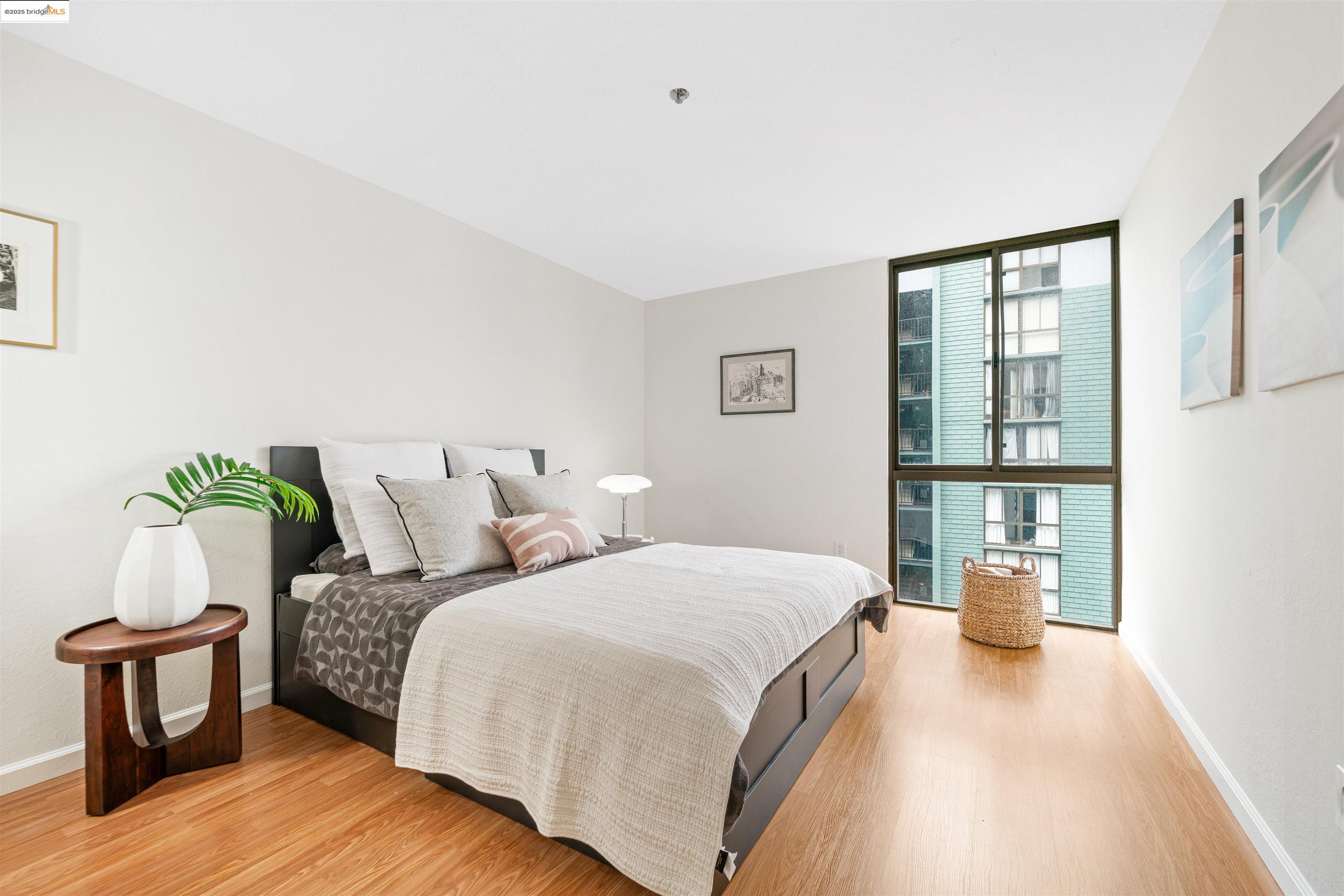 Detail Gallery Image 20 of 31 For 555 Pierce St #1220,  Albany,  CA 94706 - 2 Beds | 2 Baths