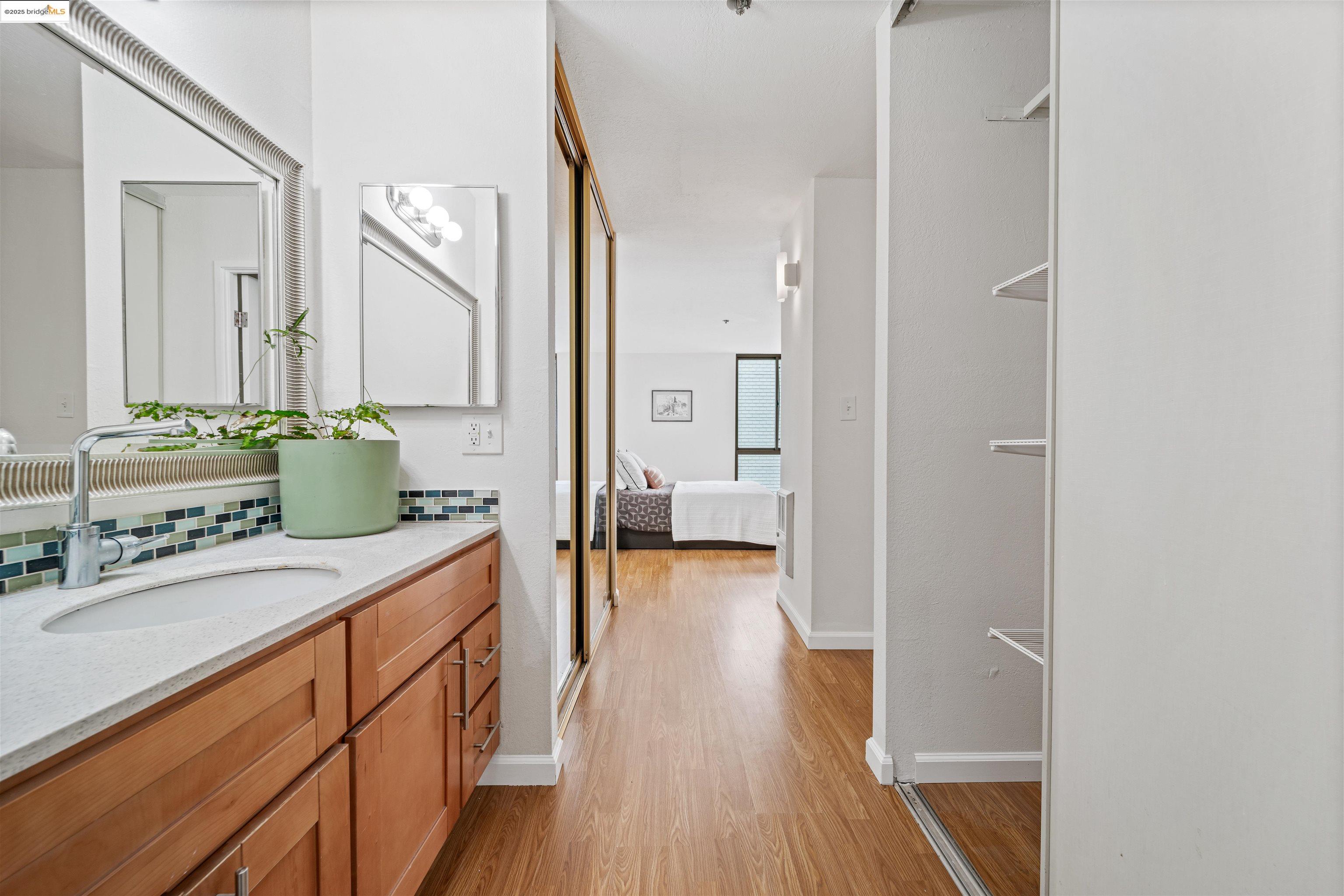 Detail Gallery Image 21 of 31 For 555 Pierce St #1220,  Albany,  CA 94706 - 2 Beds | 2 Baths