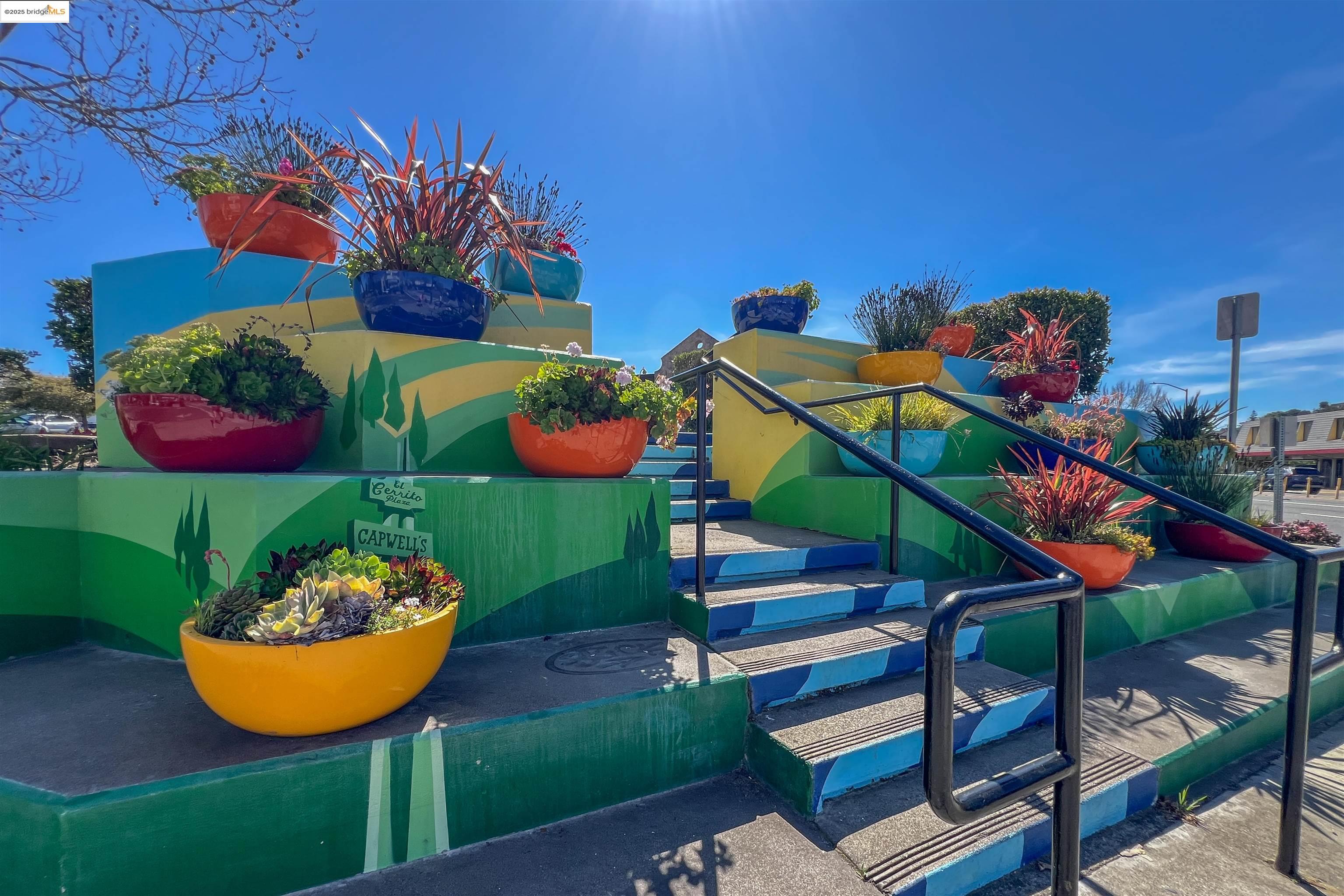 Detail Gallery Image 28 of 31 For 555 Pierce St #1220,  Albany,  CA 94706 - 2 Beds | 2 Baths