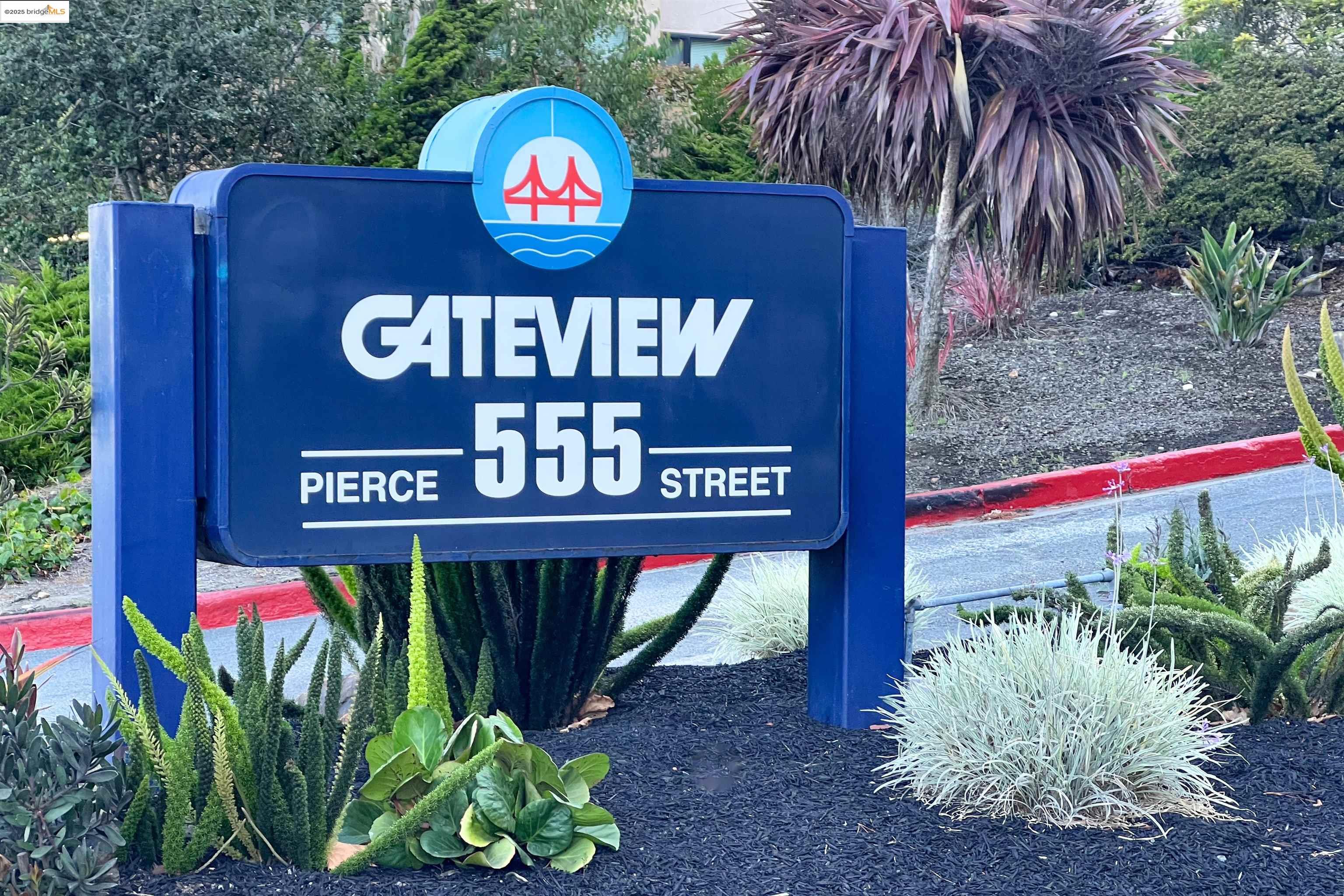 Detail Gallery Image 29 of 31 For 555 Pierce St #1220,  Albany,  CA 94706 - 2 Beds | 2 Baths