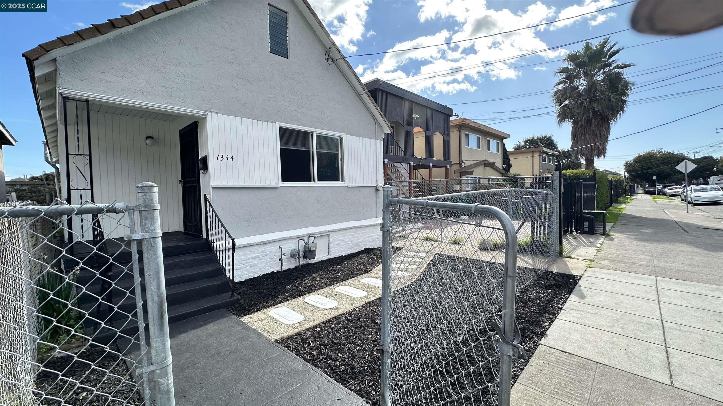 1344 82Nd Ave, Oakland, California 94621, 3 Bedrooms Bedrooms, 7 Rooms Rooms,2 BathroomsBathrooms,Residential,For Sale,1344 82Nd Ave,41090004