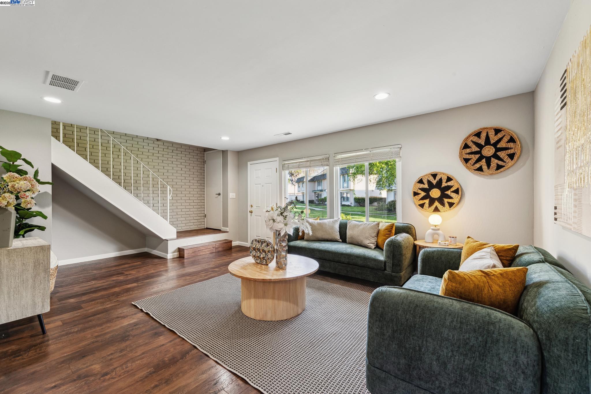 Photo #6: 41090006 Listing 