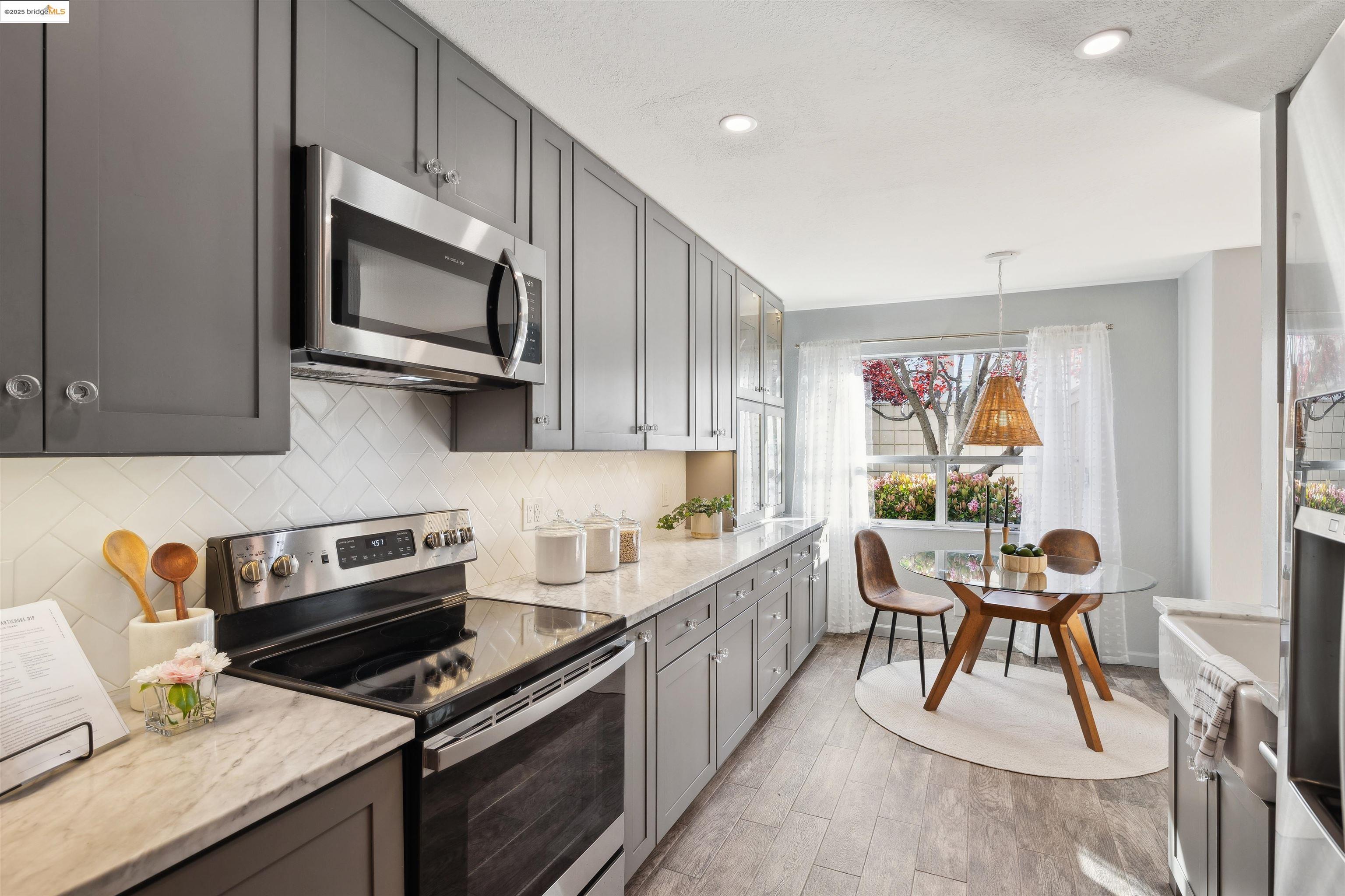 Photo #2: 41090016 Listing 