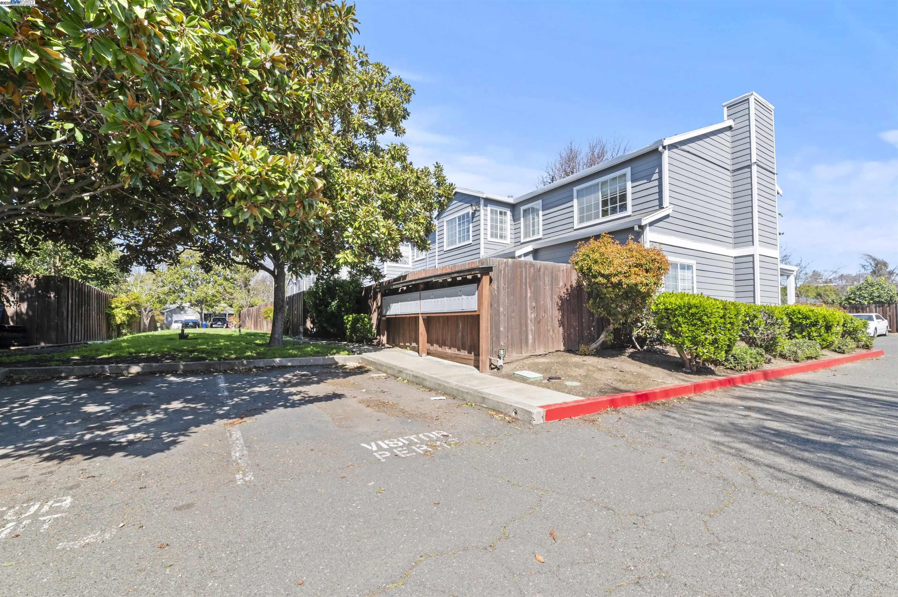 Photo #4: 41090023 Listing 